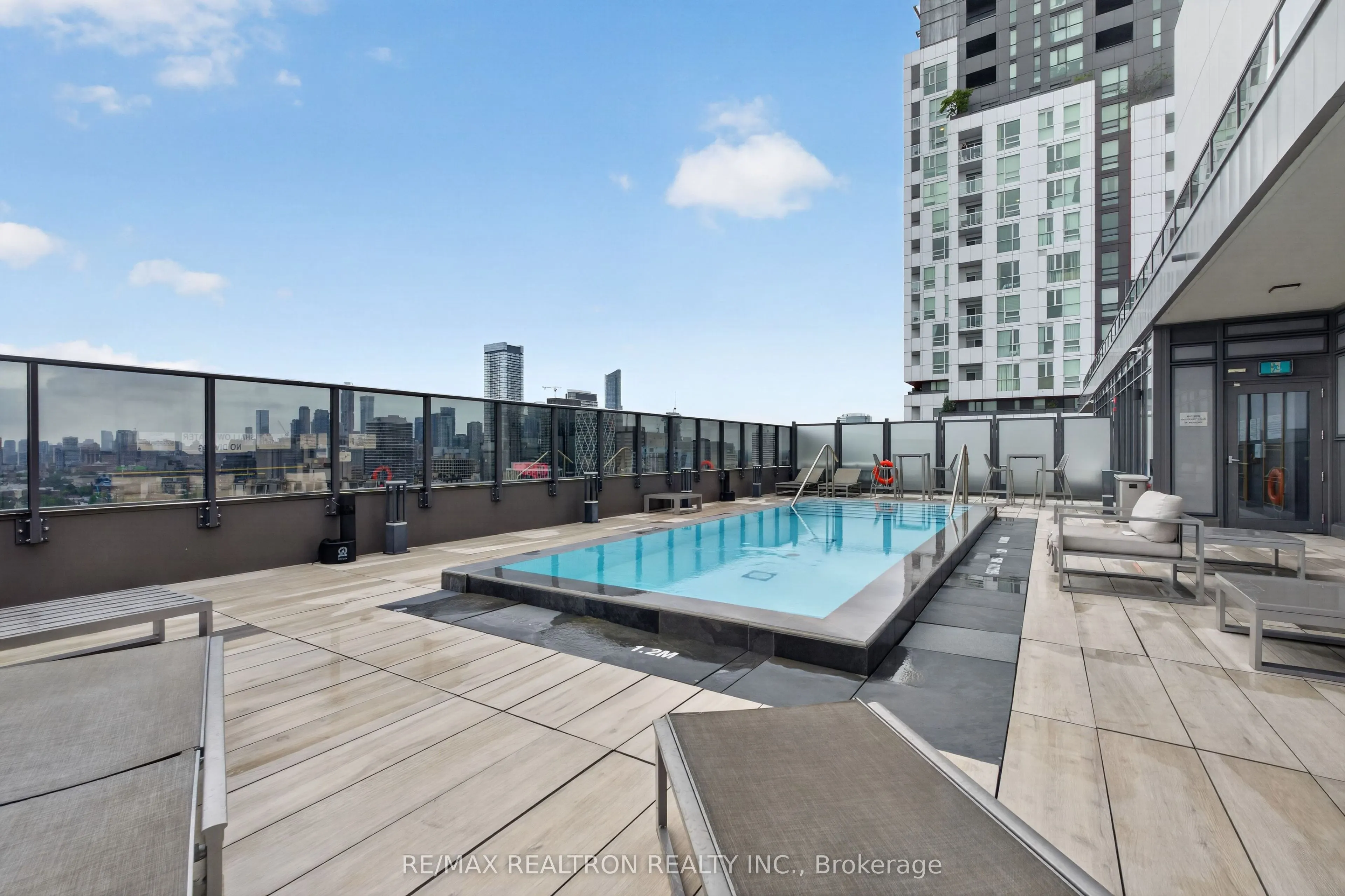 330 Richmond Street W #2203