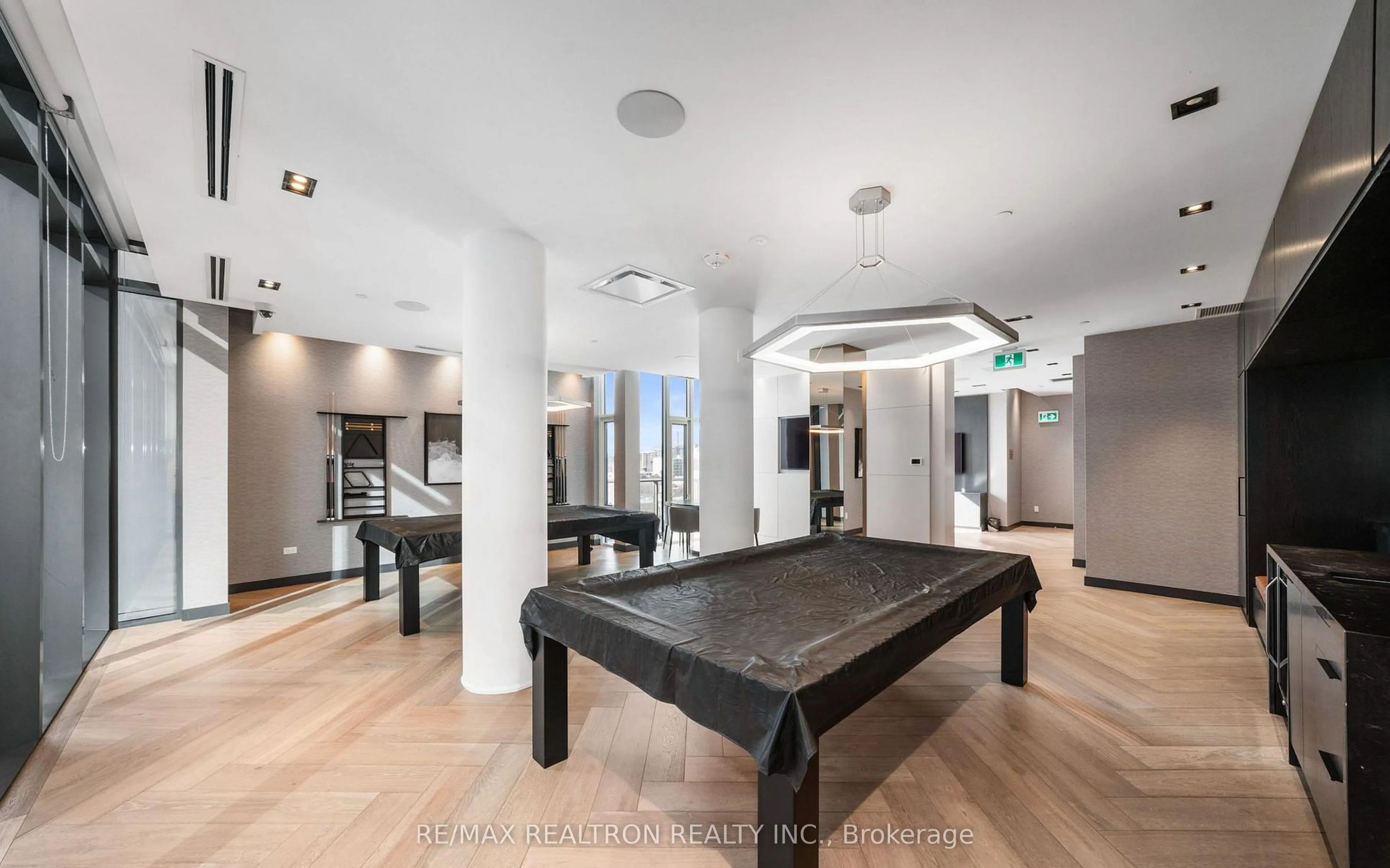 330 Richmond Street W #2203
