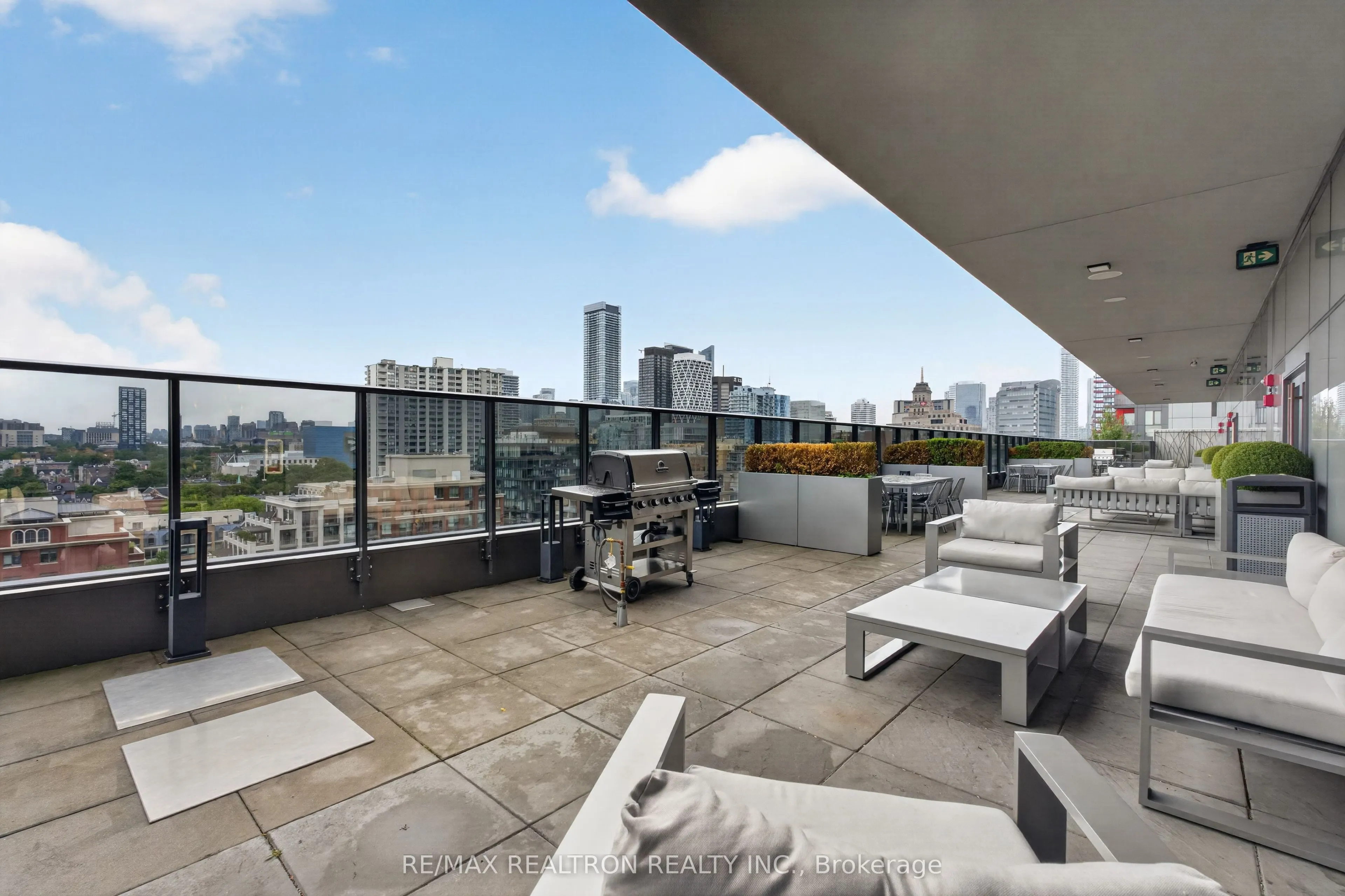 330 Richmond Street W #2203