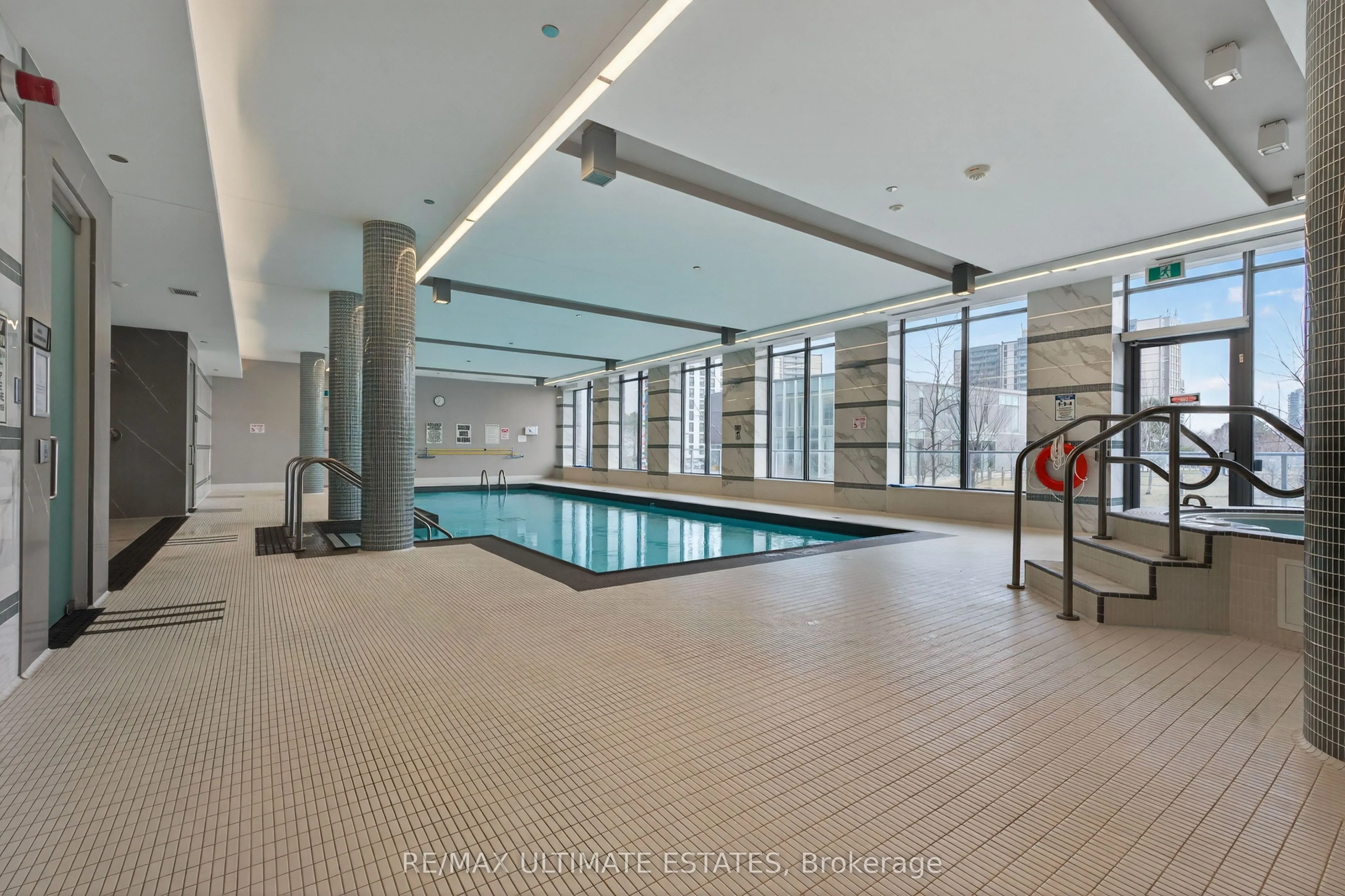 32 Forest Manor Road #1809