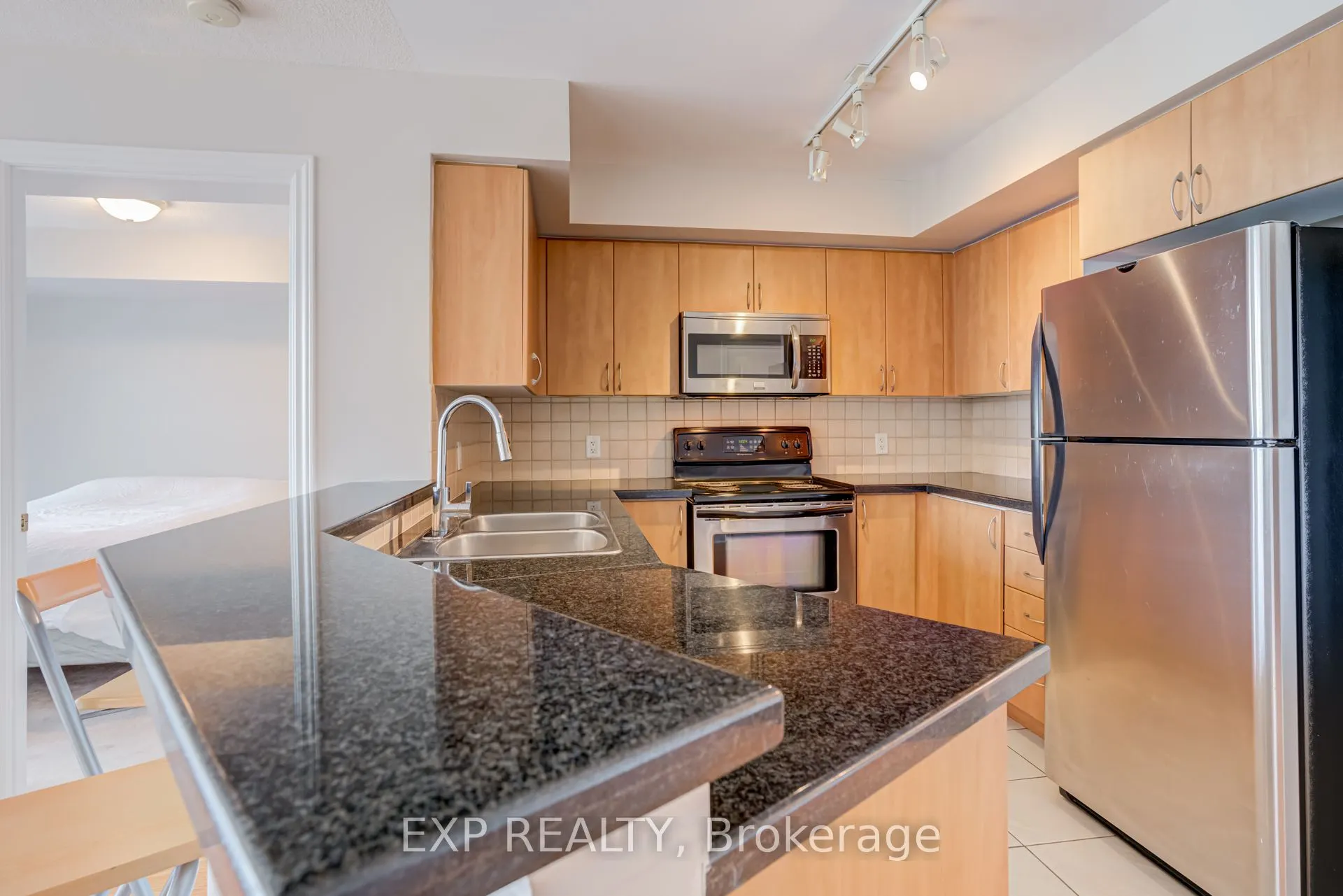 3840 Bathurst Street #506