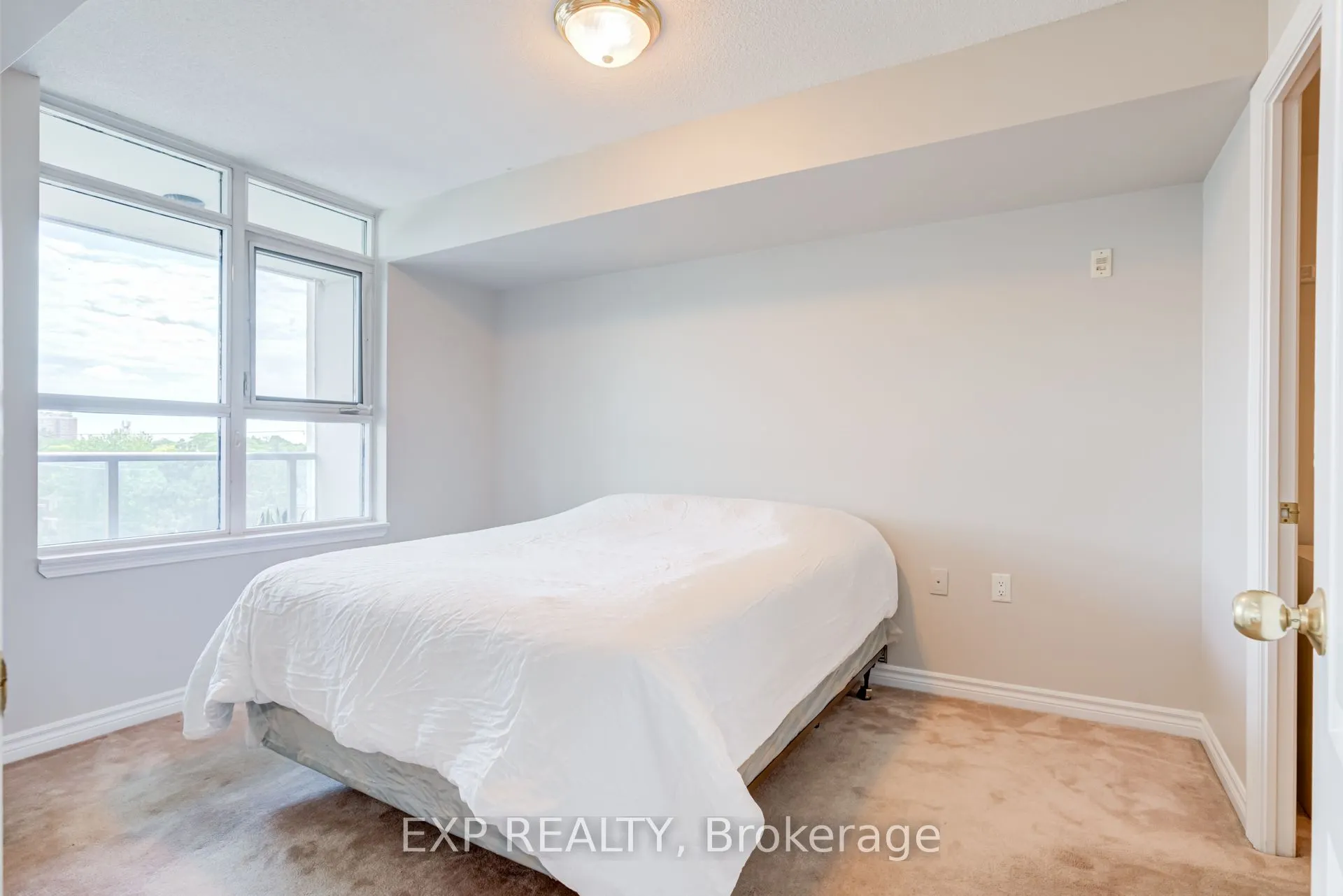 3840 Bathurst Street #506