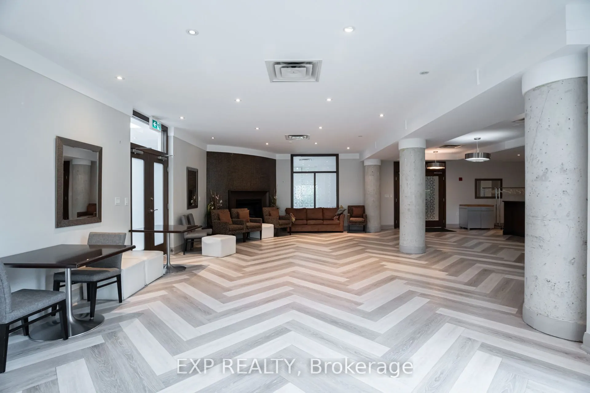 3840 Bathurst Street #506