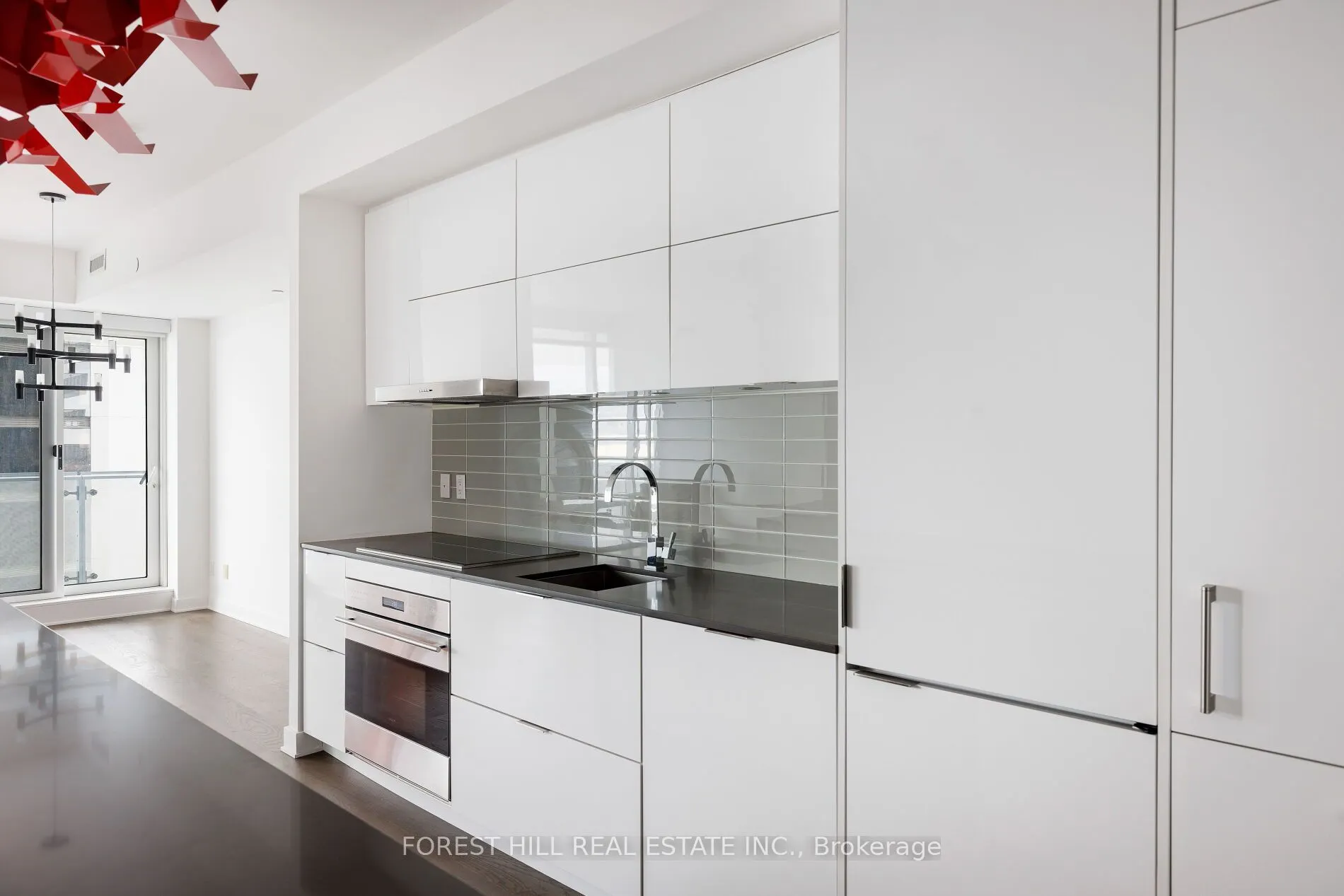 1 Bloor Street E #6805