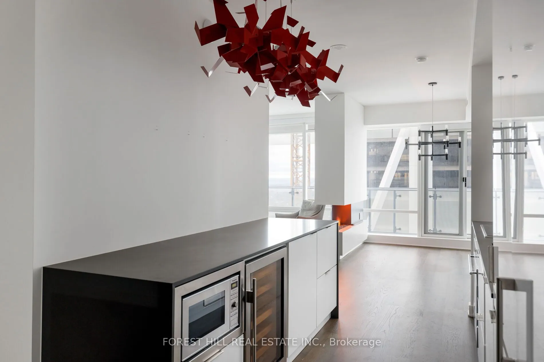 1 Bloor Street E #6805