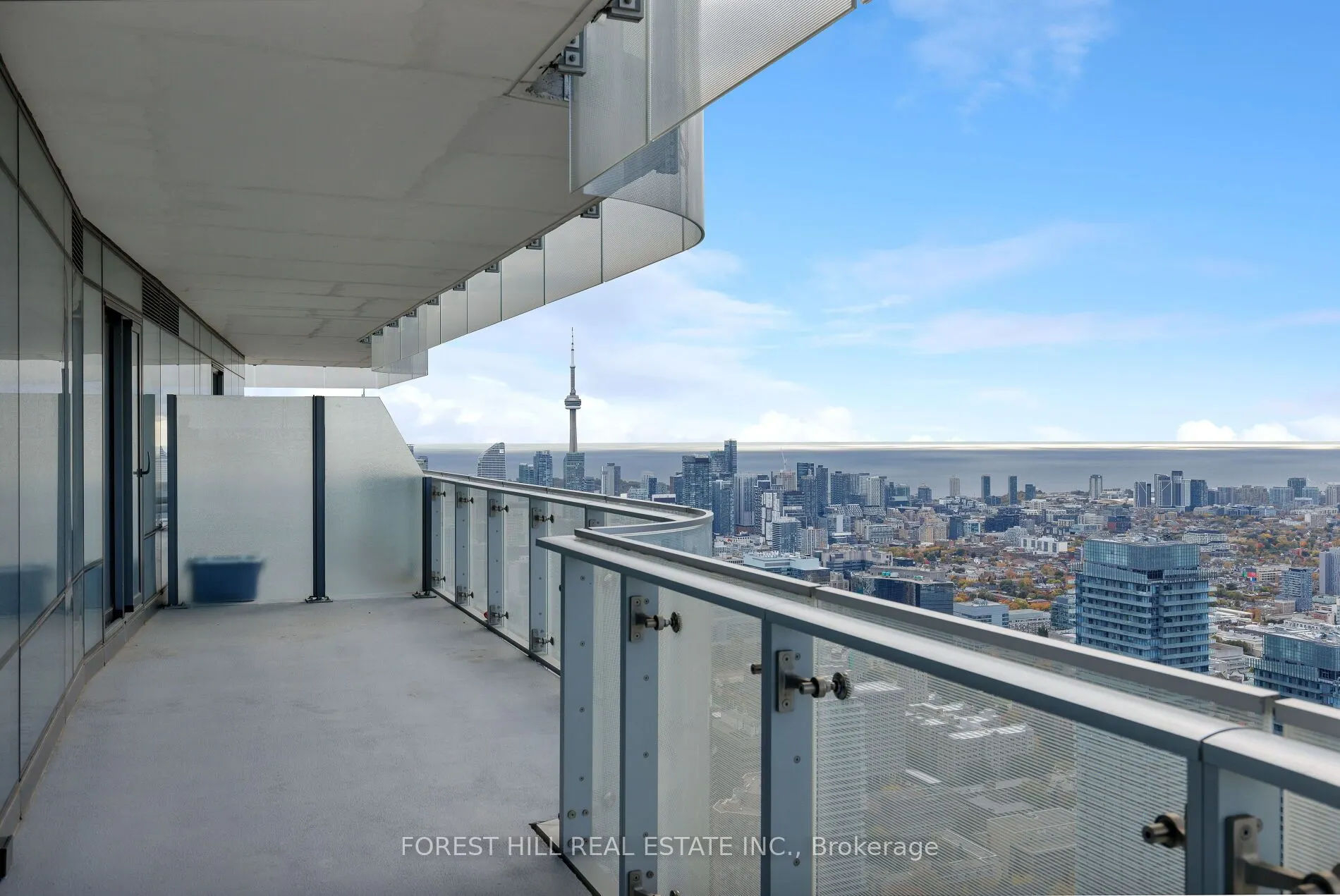 1 Bloor Street E #6805