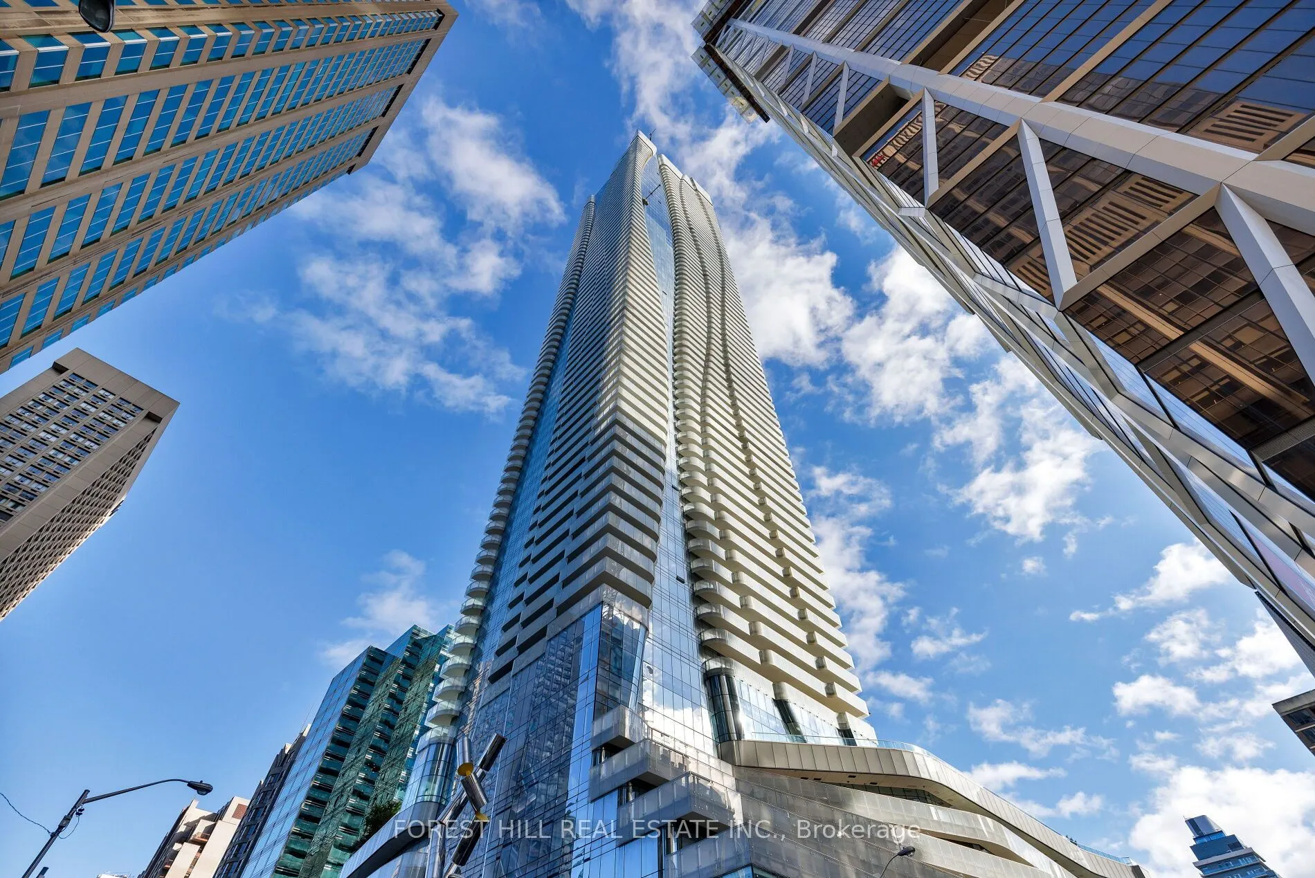1 Bloor Street E #6805
