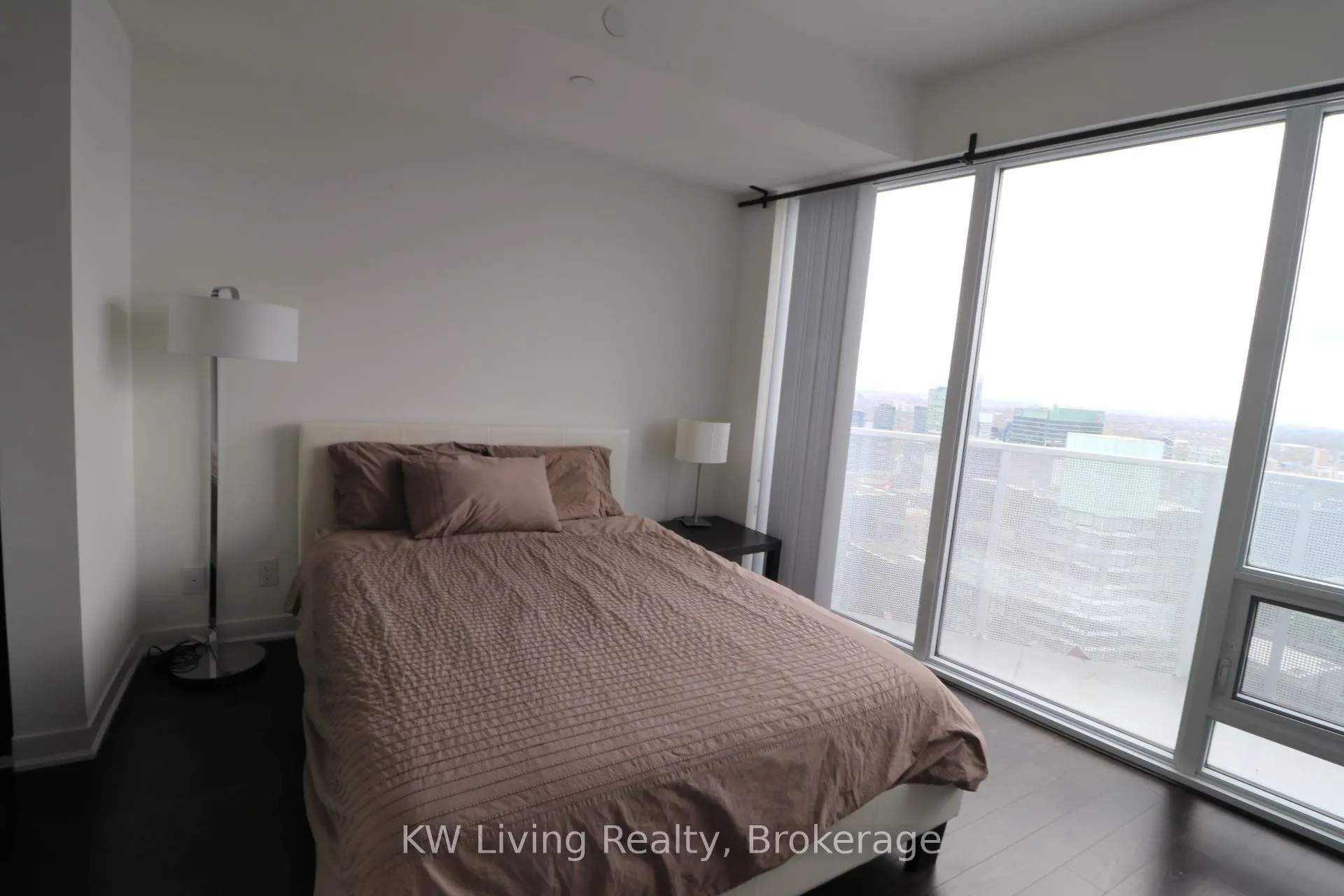 88 Harbour Street E #6703