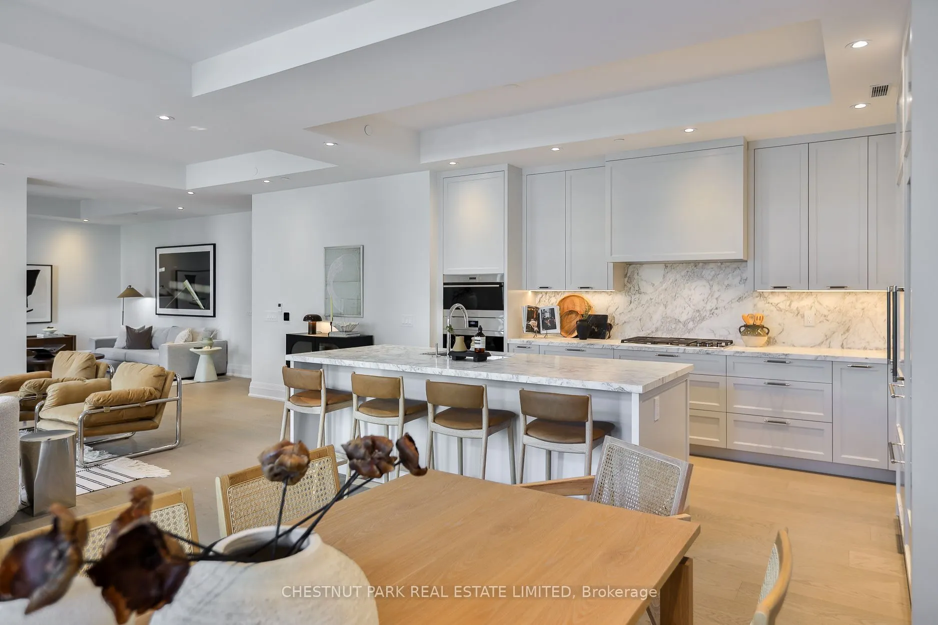 10 Prince Arthur Avenue #404