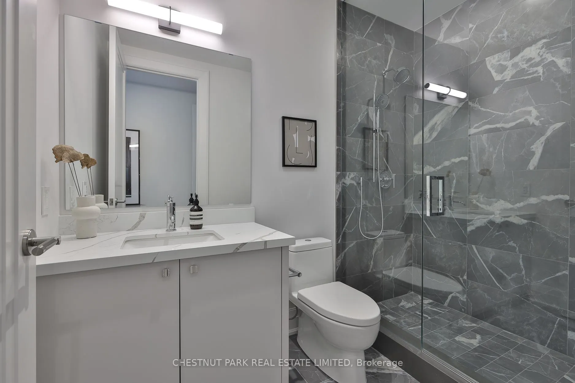 10 Prince Arthur Avenue #404