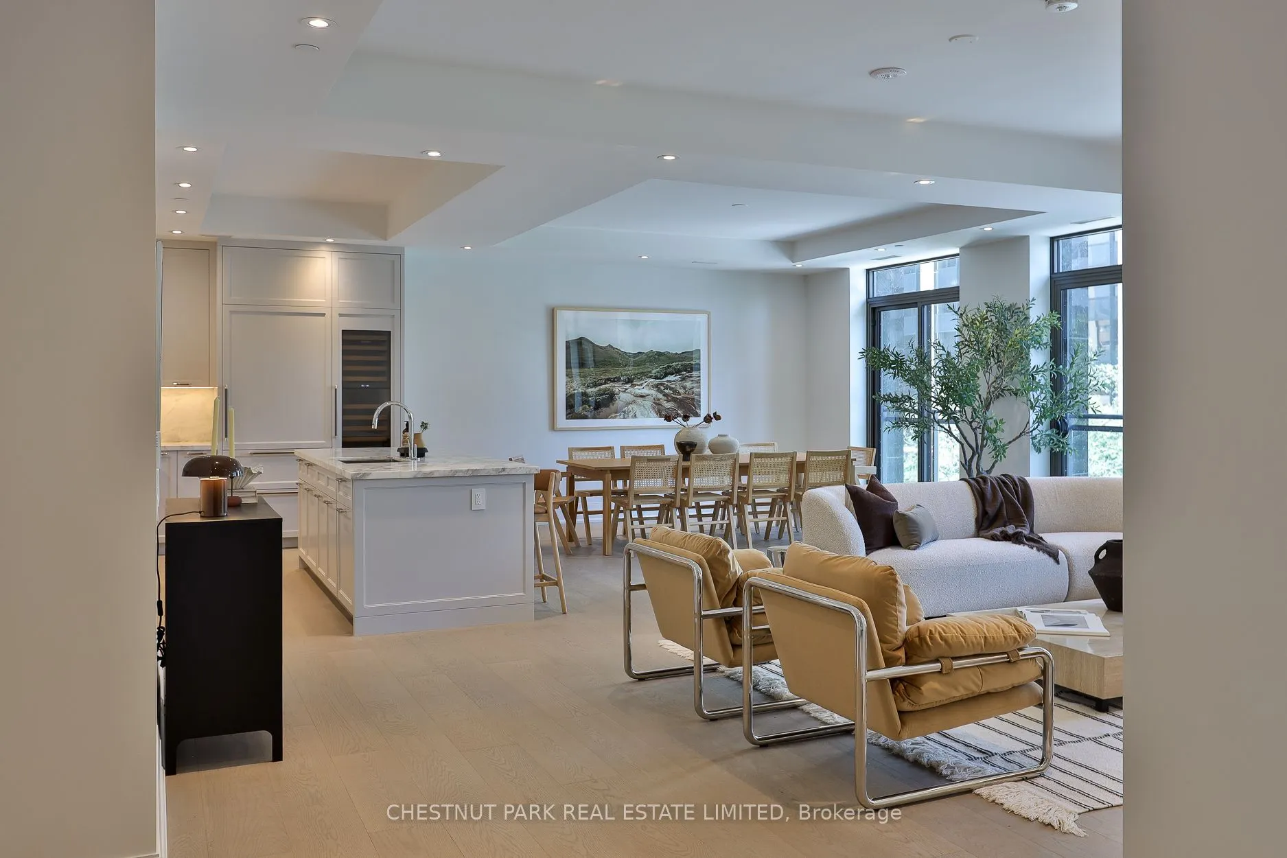10 Prince Arthur Avenue #404