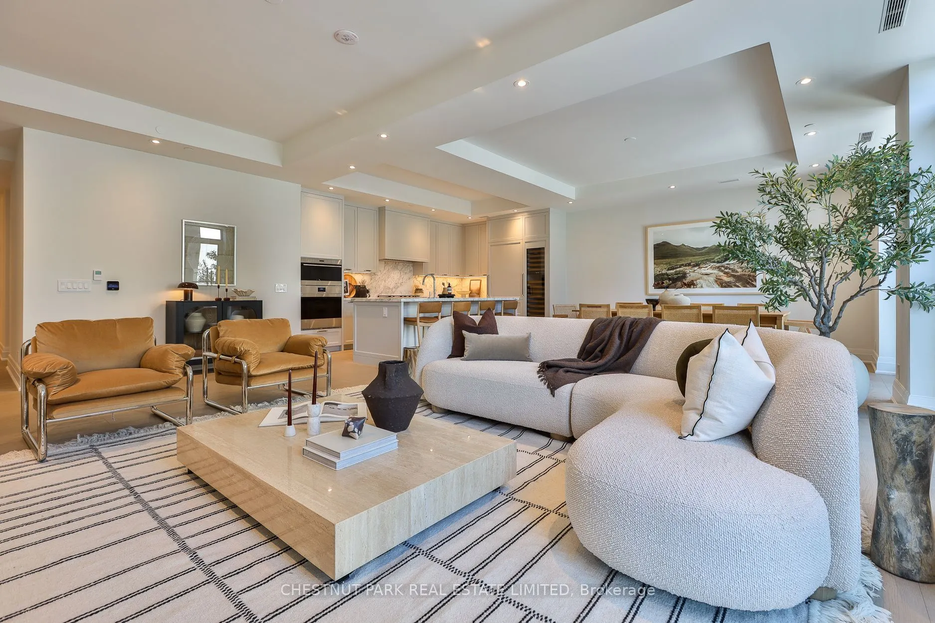 10 Prince Arthur Avenue #404
