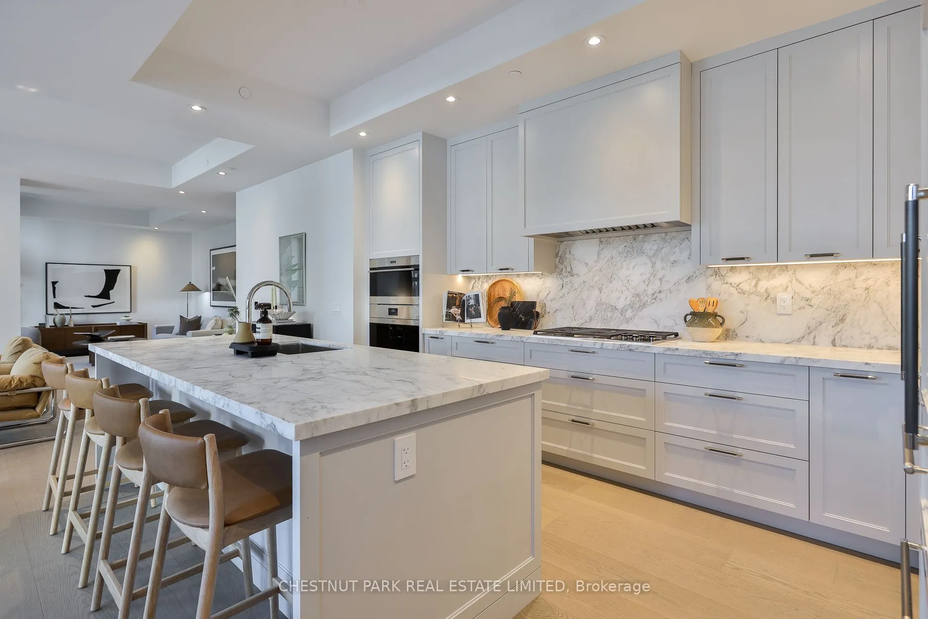 10 Prince Arthur Avenue #404