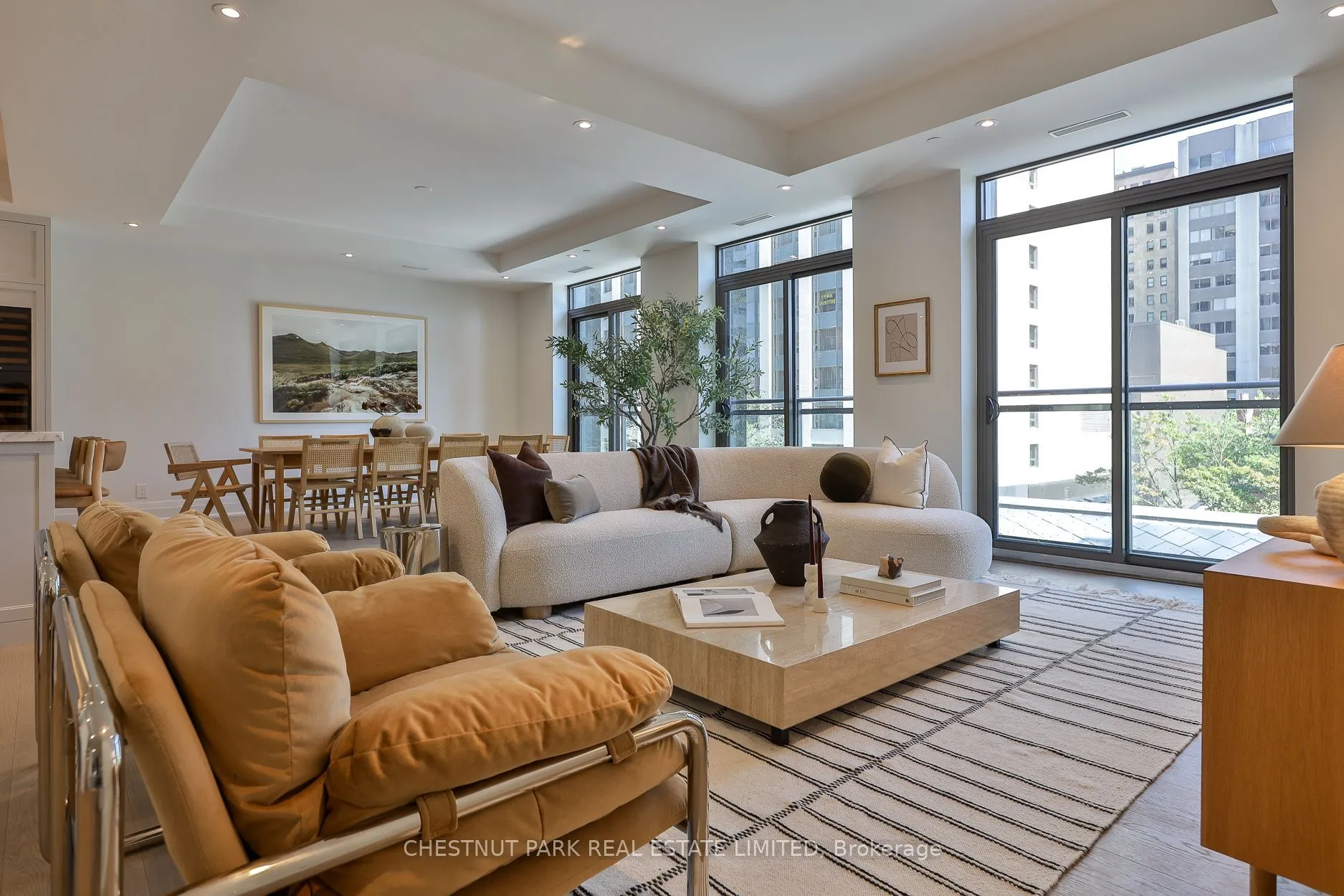 10 Prince Arthur Avenue #404