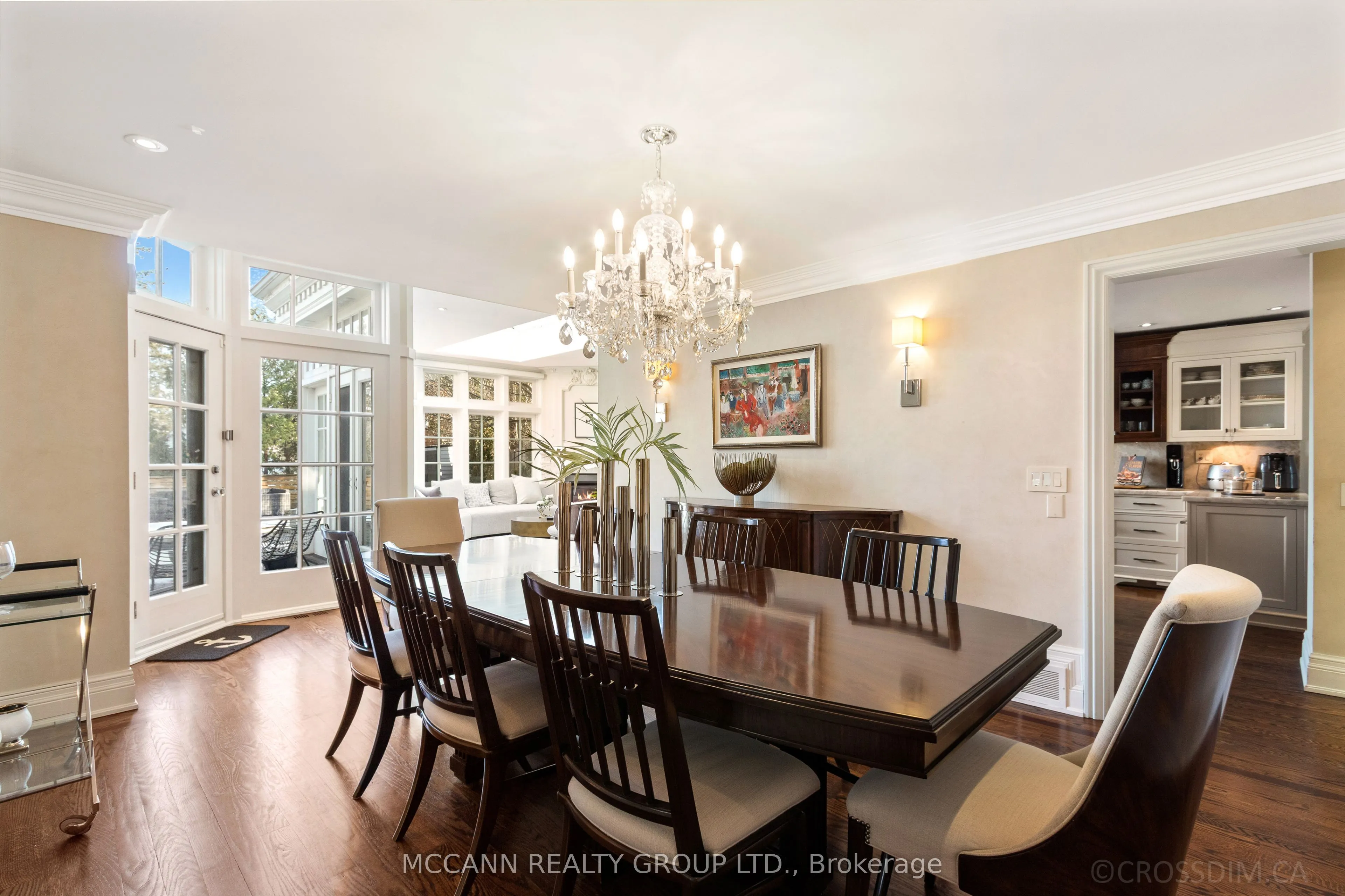 27 Strathgowan Crescent