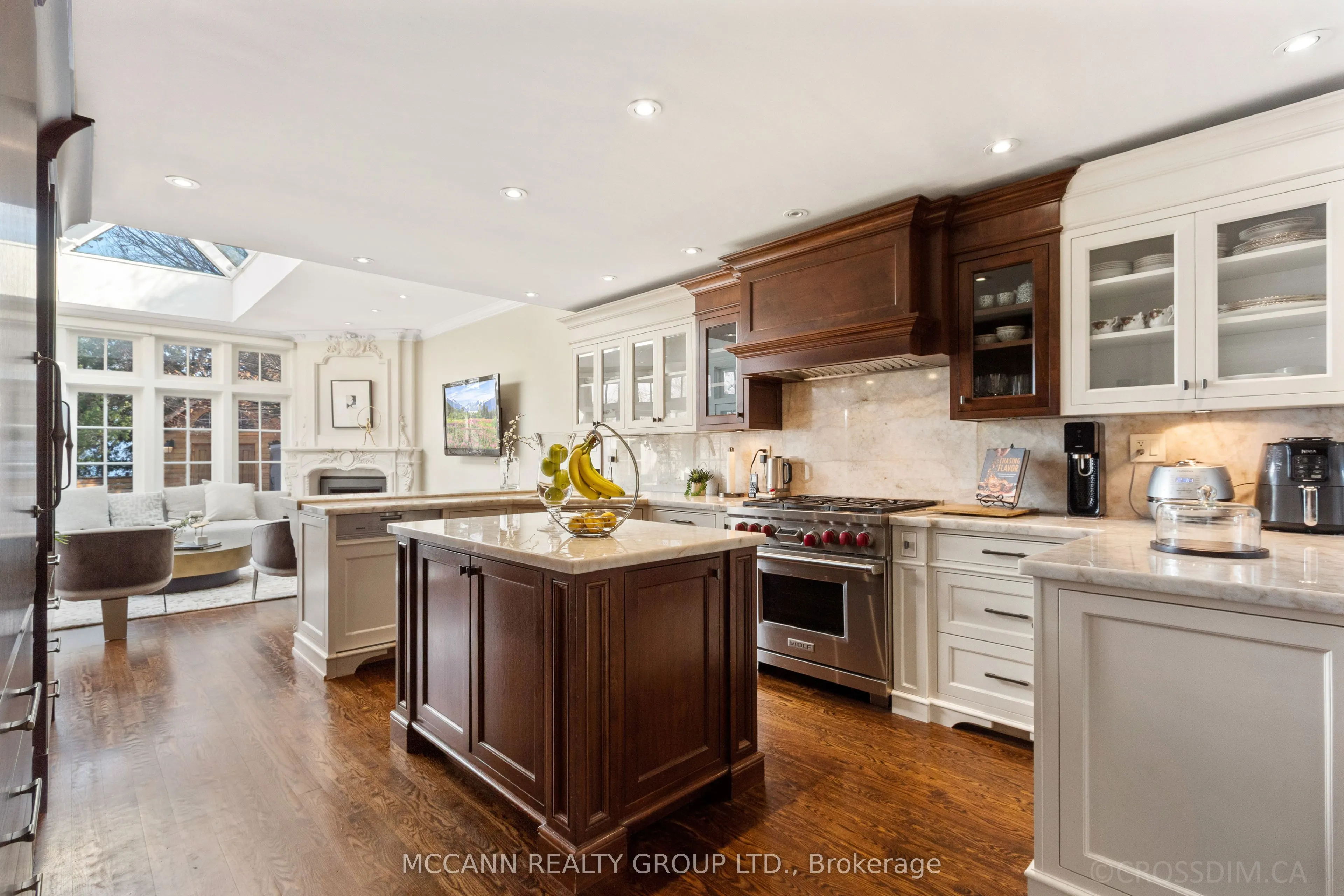 27 Strathgowan Crescent