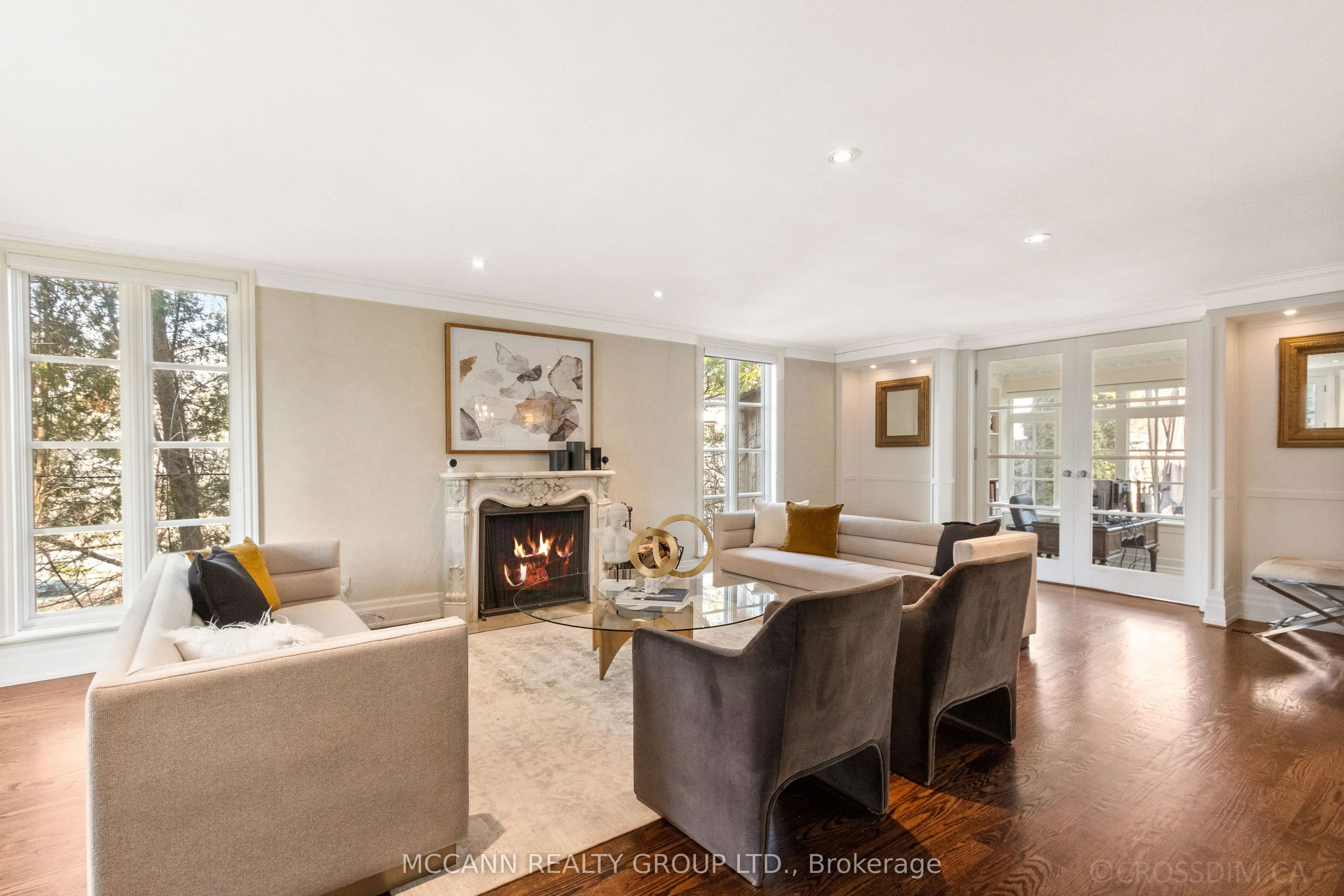 27 Strathgowan Crescent