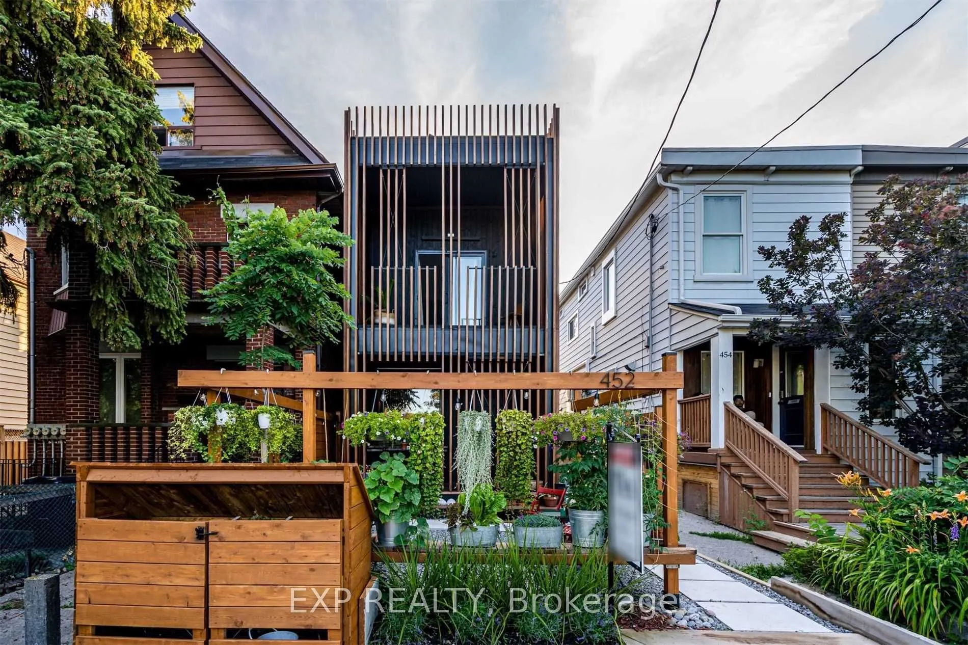 452 Montrose Avenue