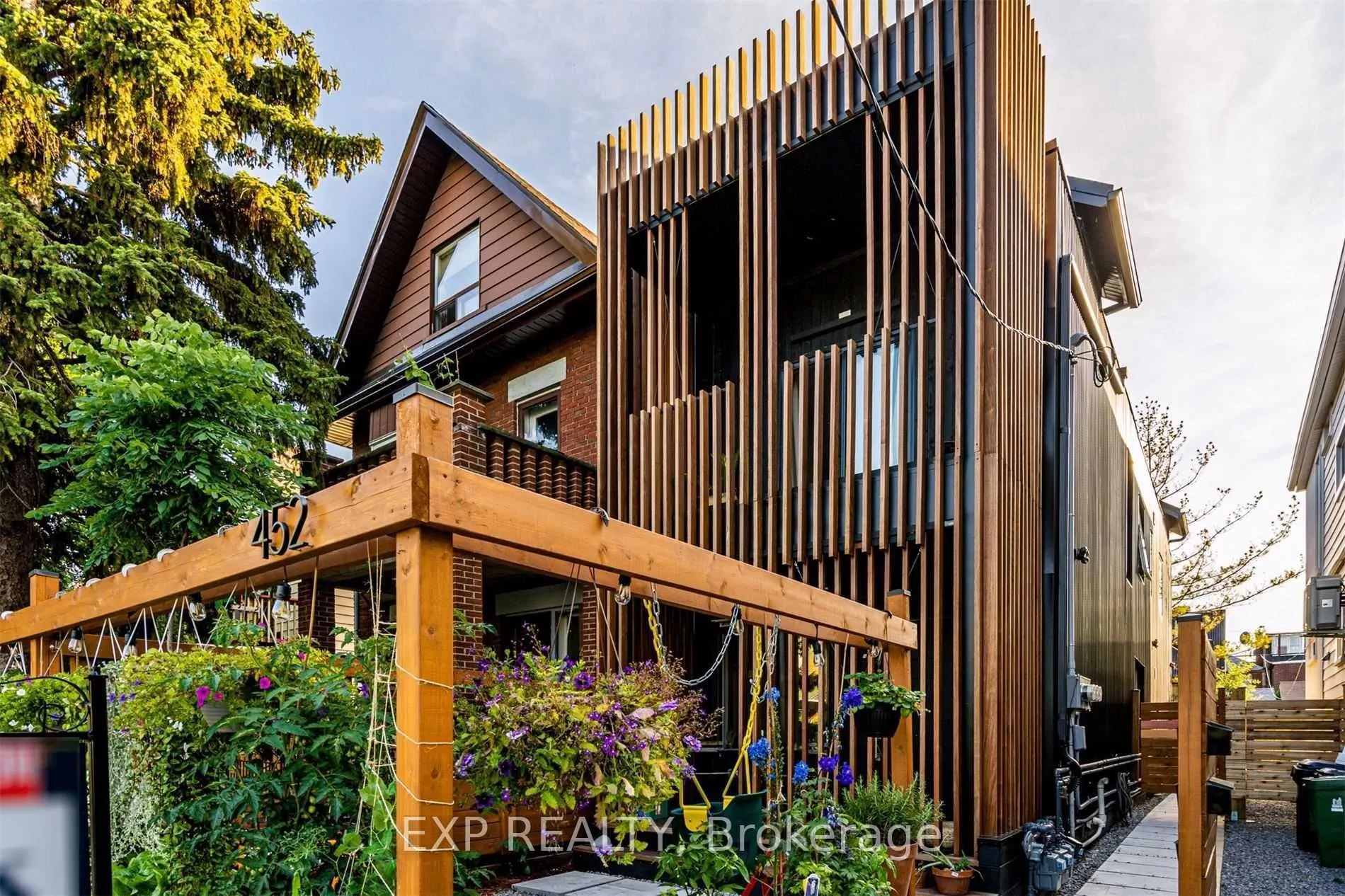 452 Montrose Avenue