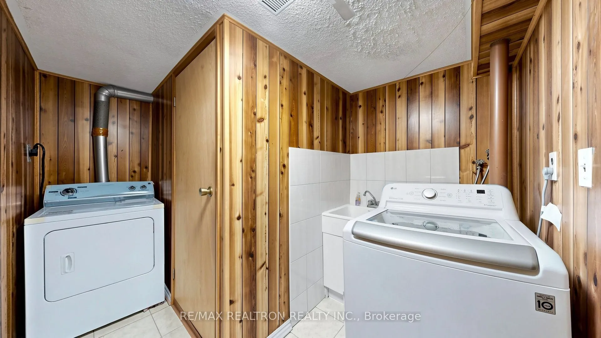 10 Esterbrooke Avenue #59