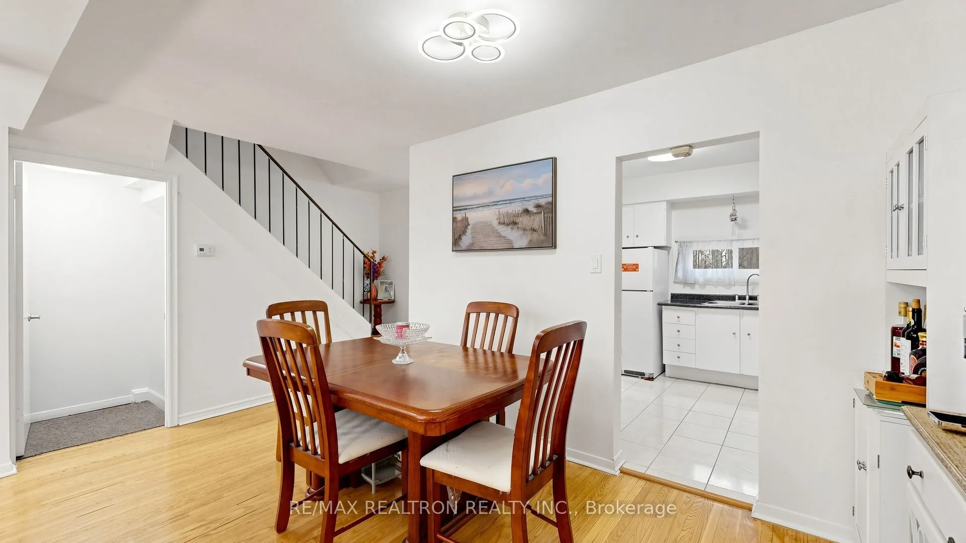 10 Esterbrooke Avenue #59