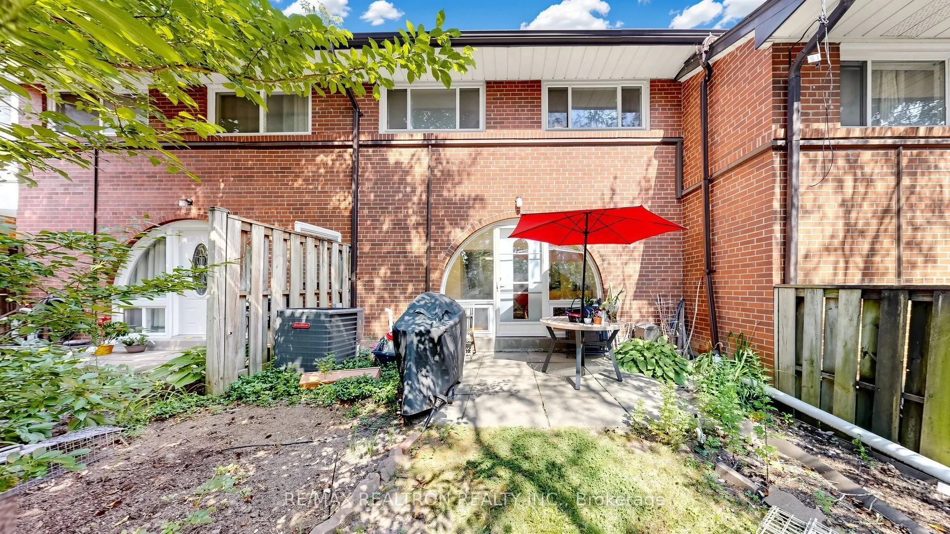 10 Esterbrooke Avenue #59