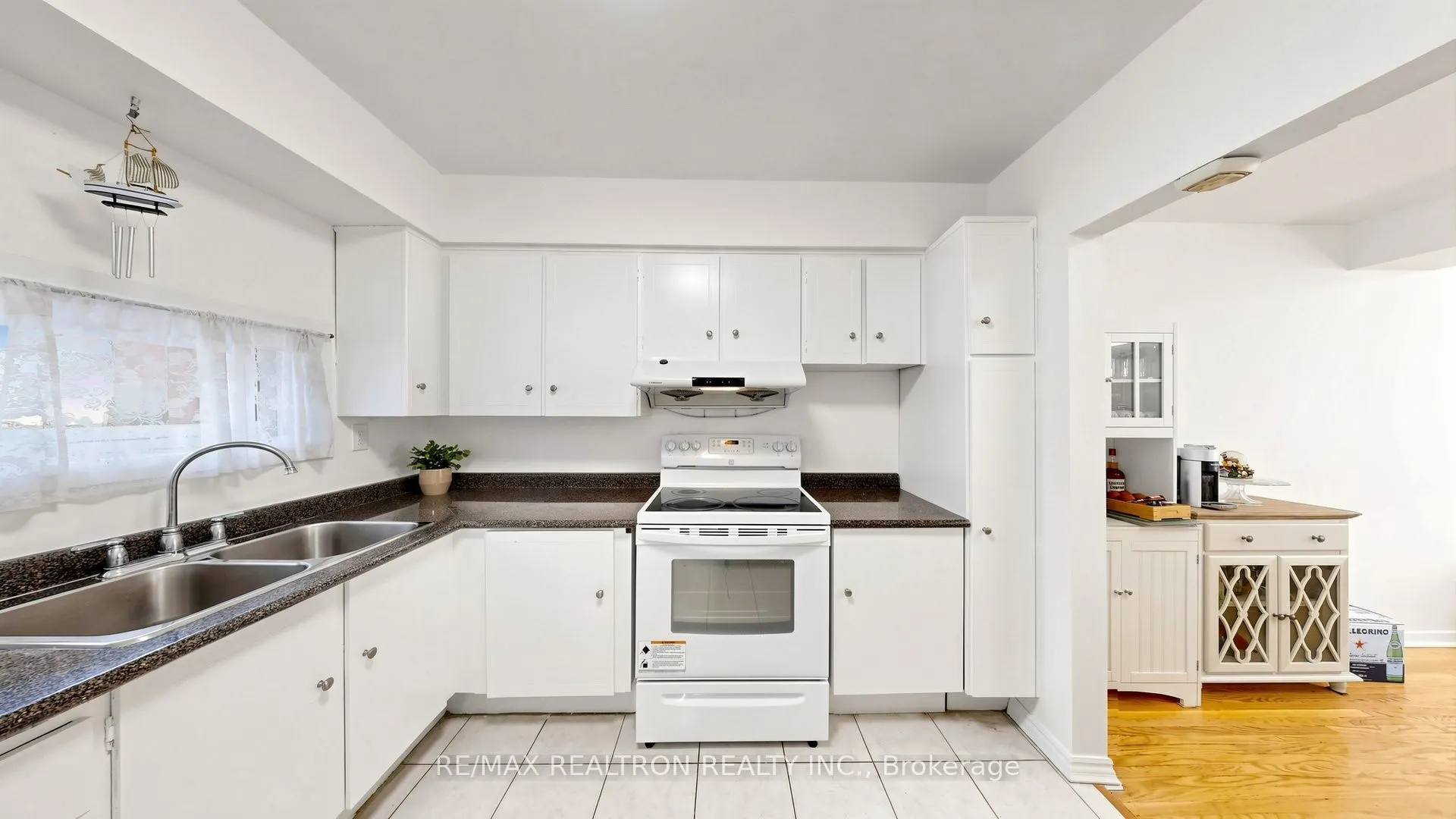 10 Esterbrooke Avenue #59