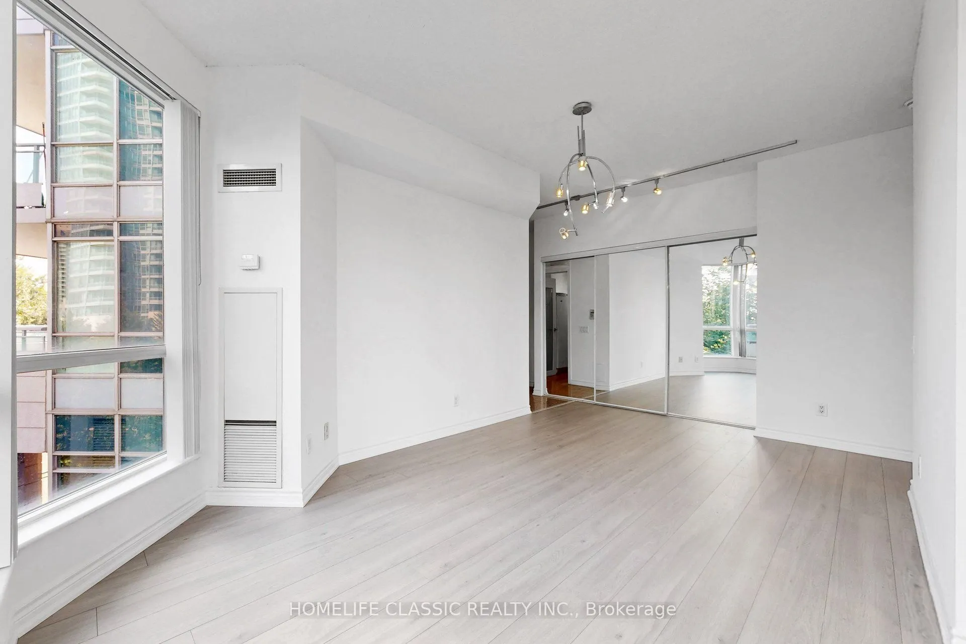 60 Byng Avenue #303