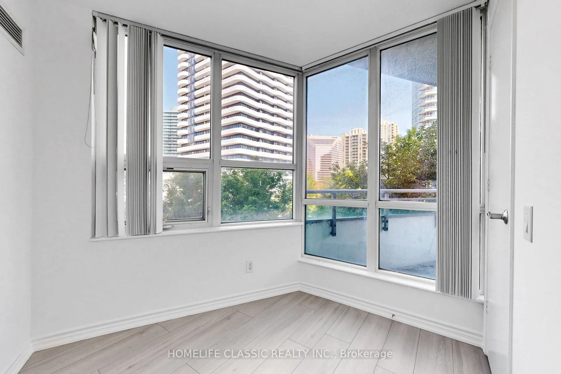 60 Byng Avenue #303