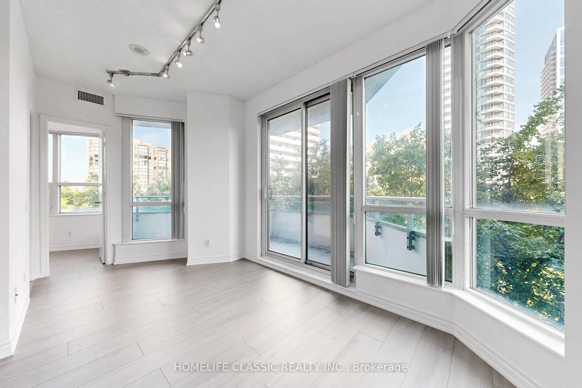 60 Byng Avenue #303
