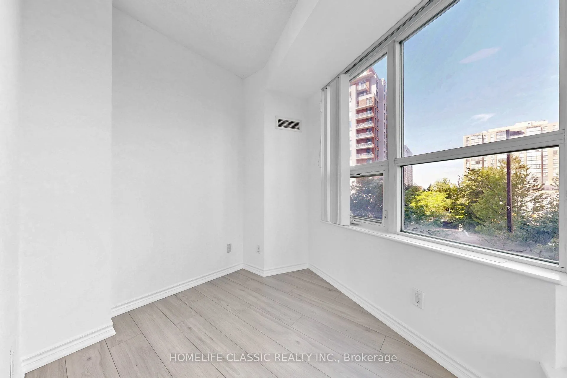 60 Byng Avenue #303