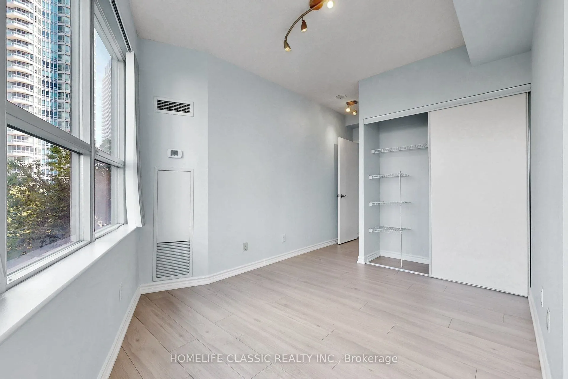 60 Byng Avenue #303