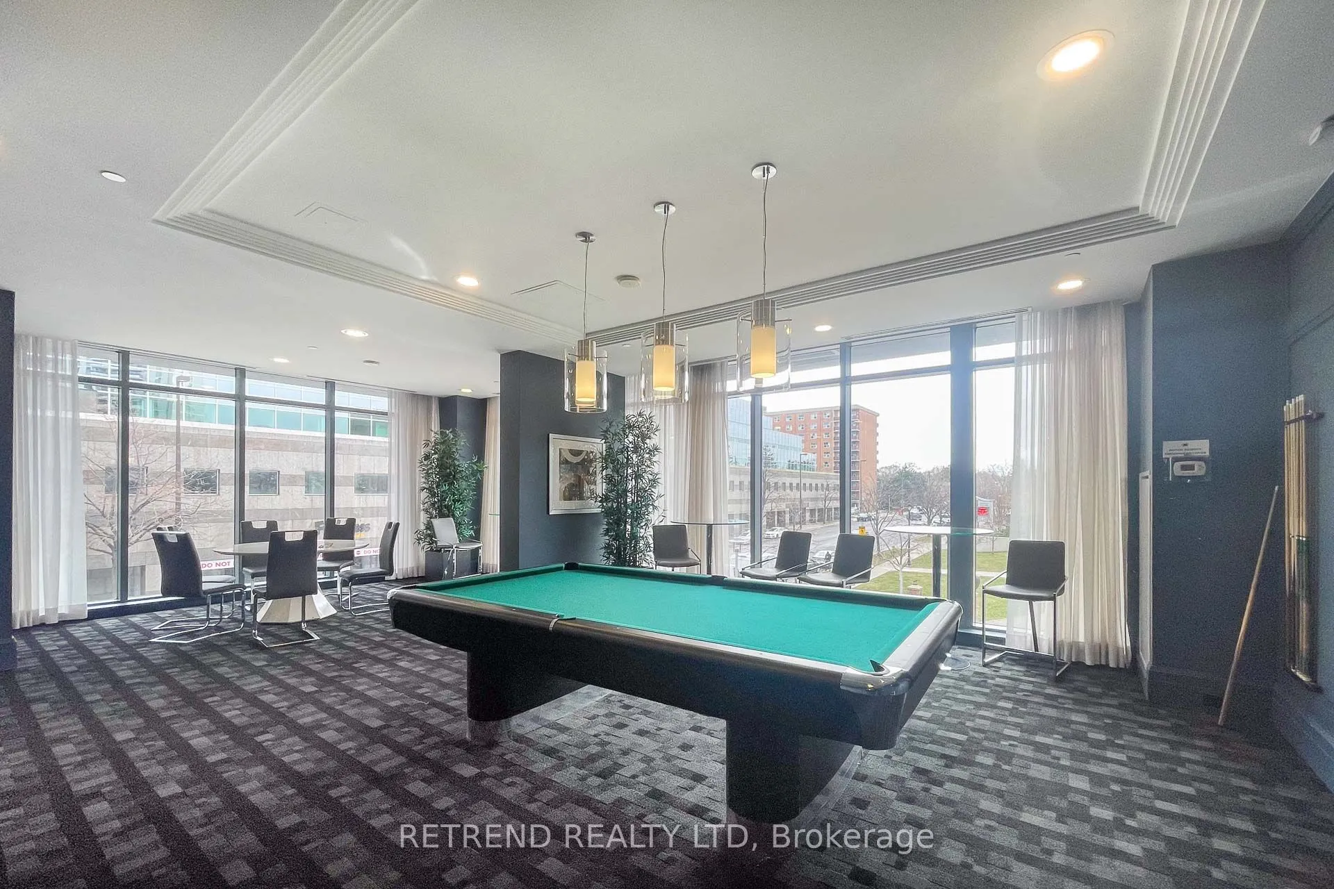 5168 yonge Street #1209