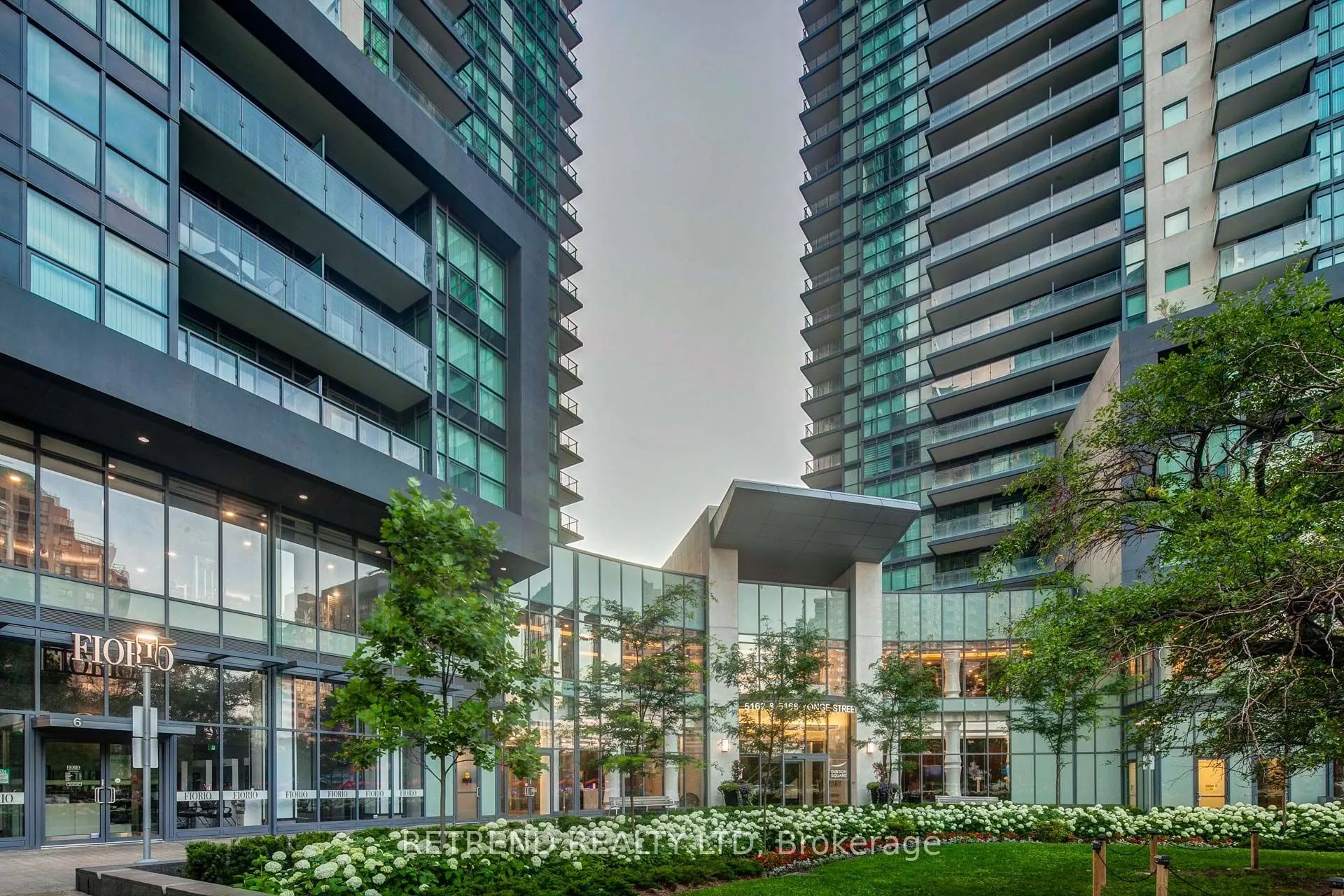 5168 yonge Street #1209
