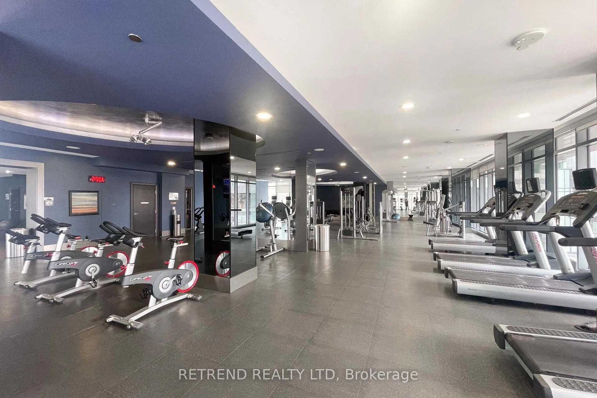 5168 yonge Street #1209
