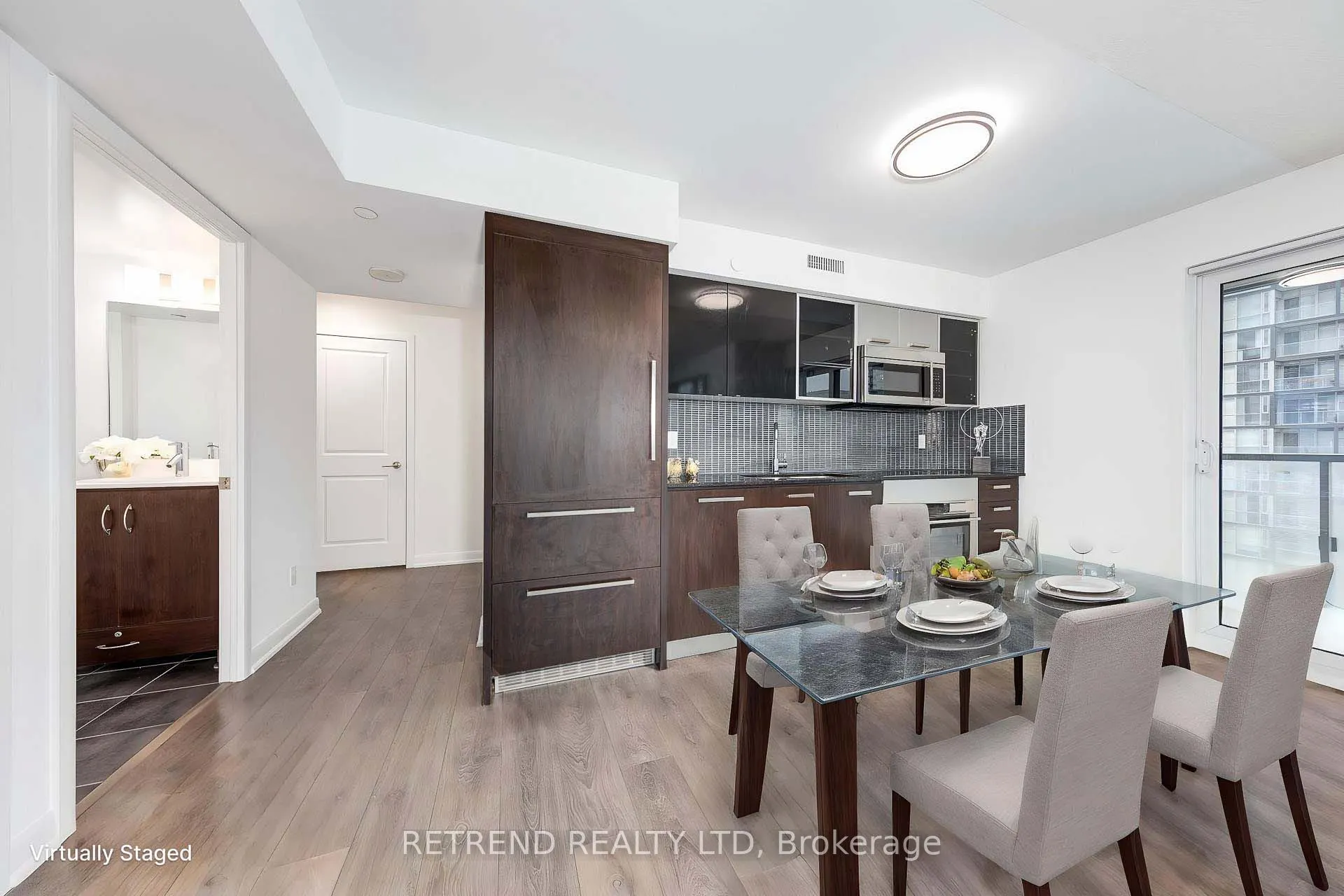 5168 yonge Street #1209