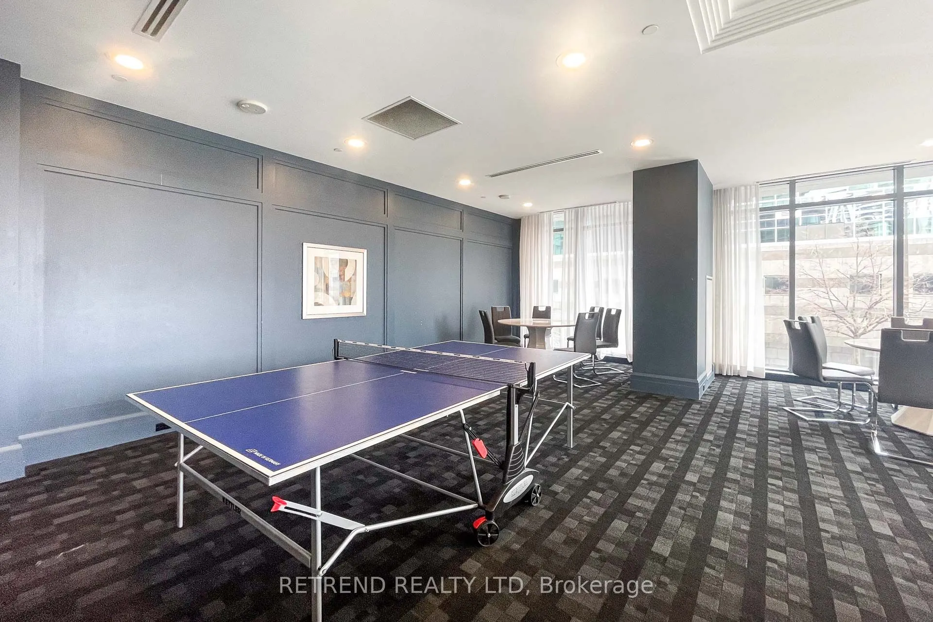5168 yonge Street #1209