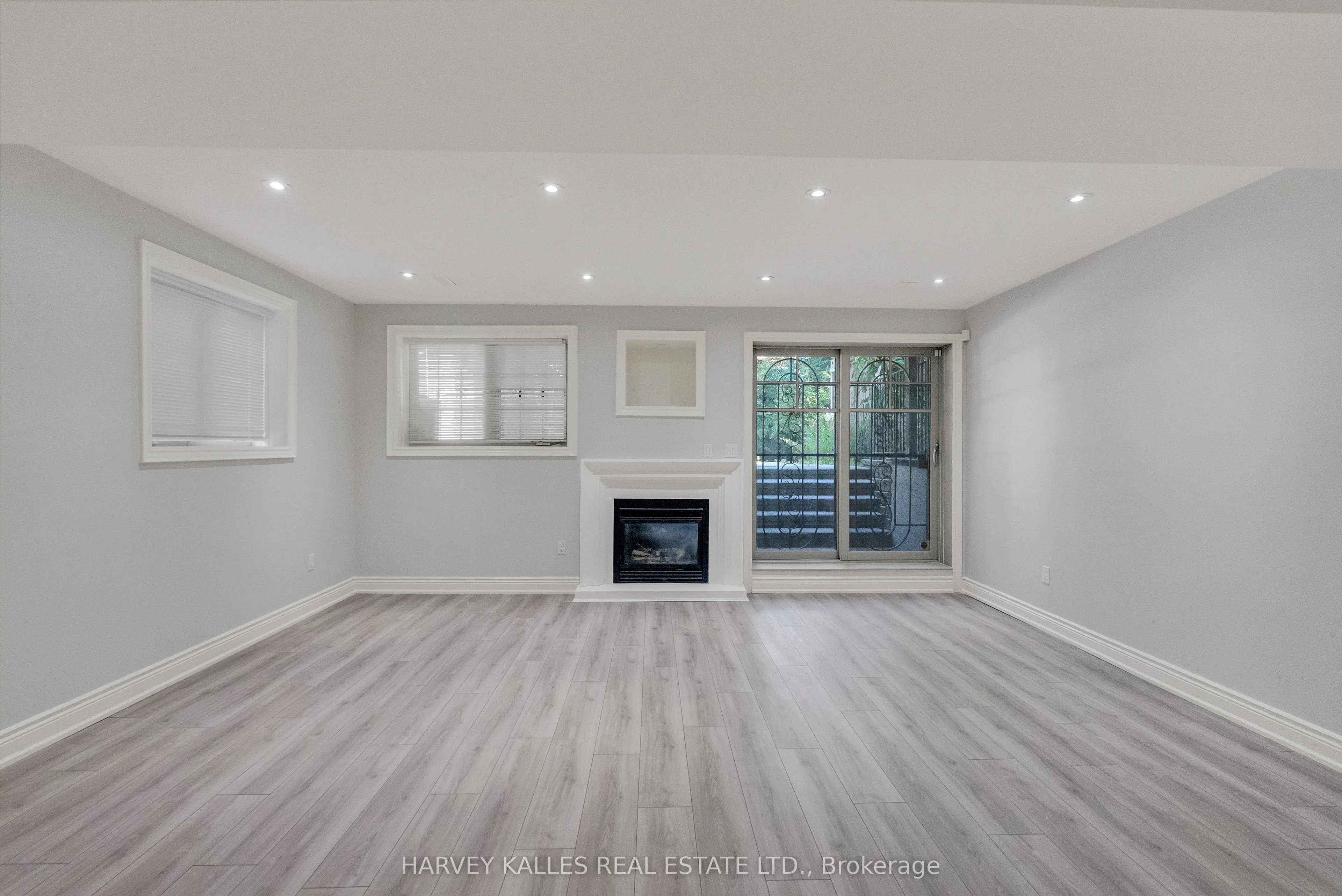 168 Roe Avenue