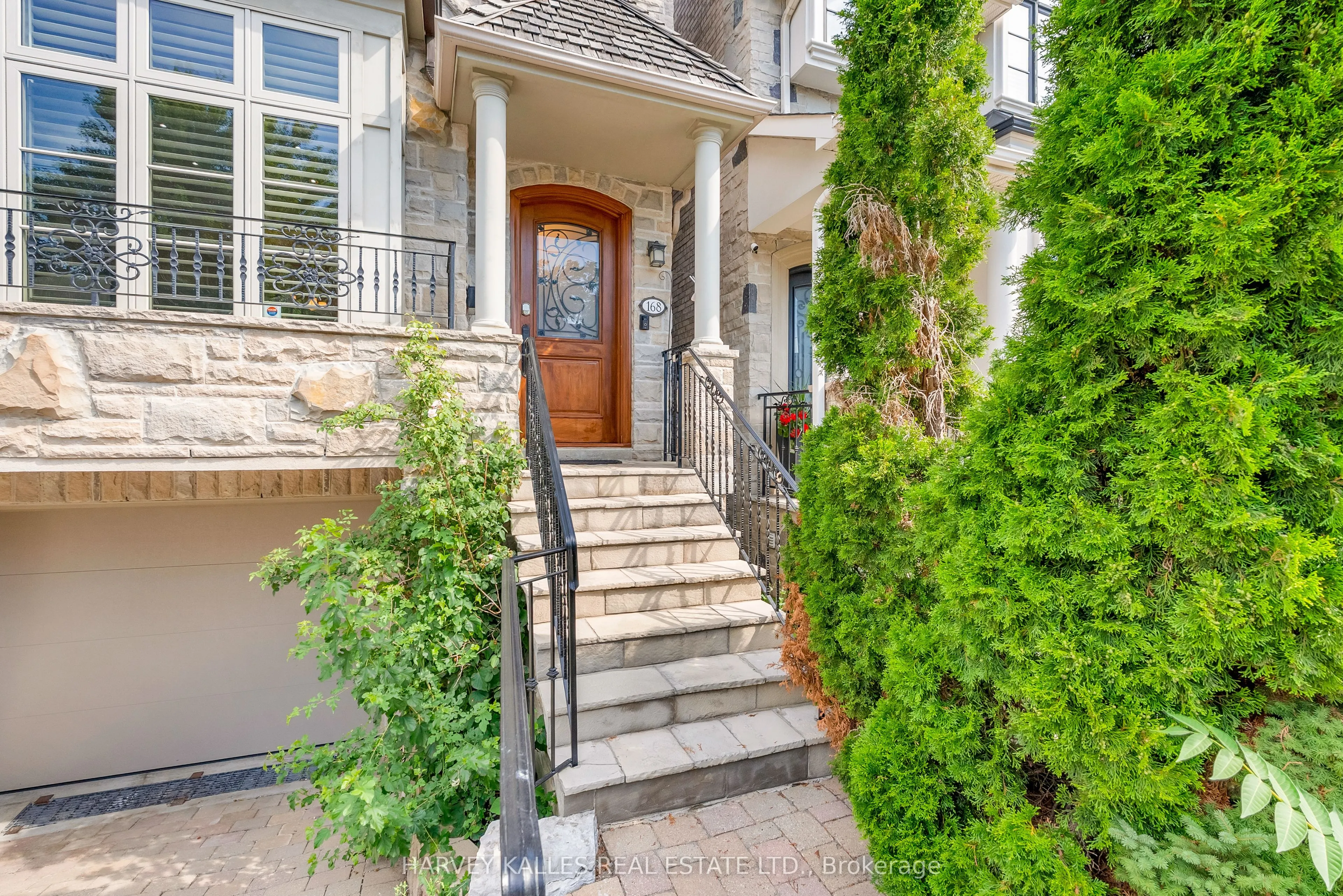 168 Roe Avenue