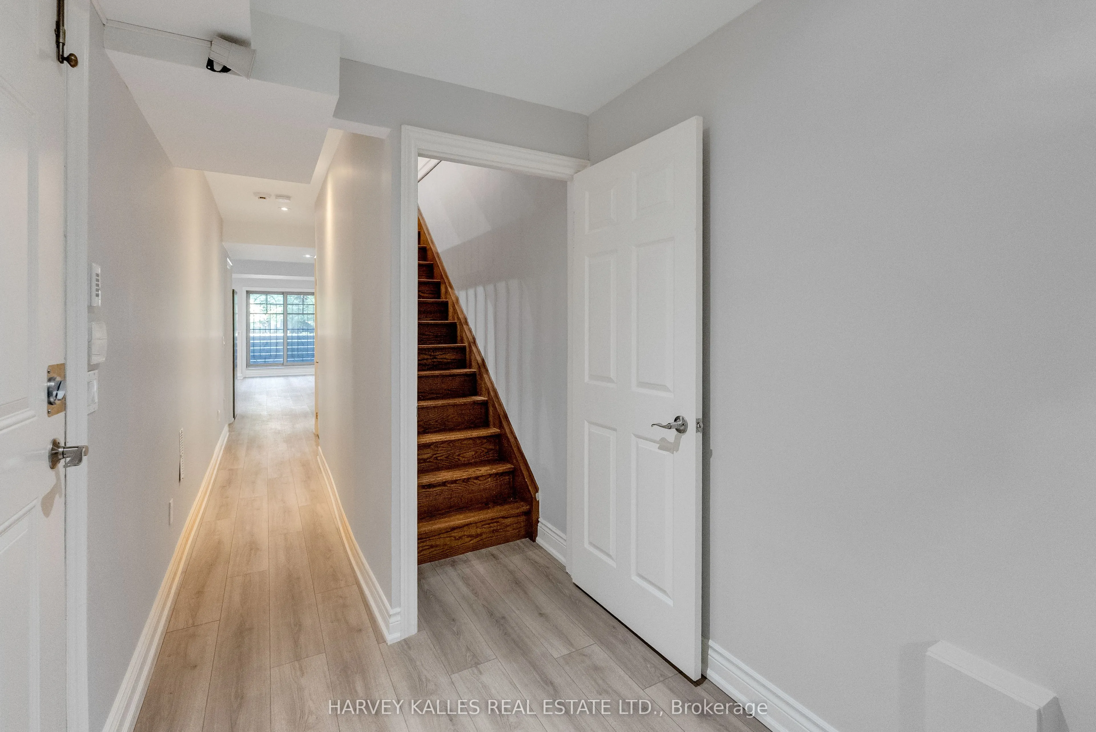 168 Roe Avenue