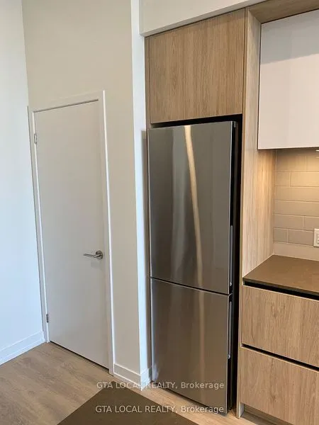 34 Tubman Avenue #406
