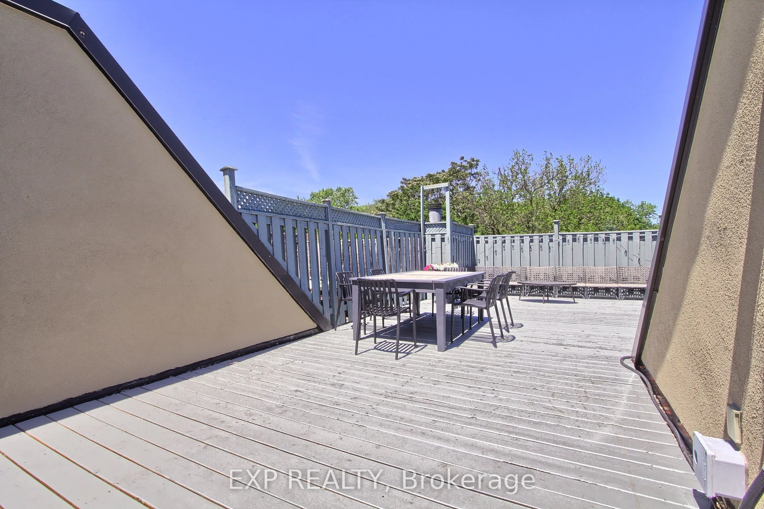306 Sackville Street #4