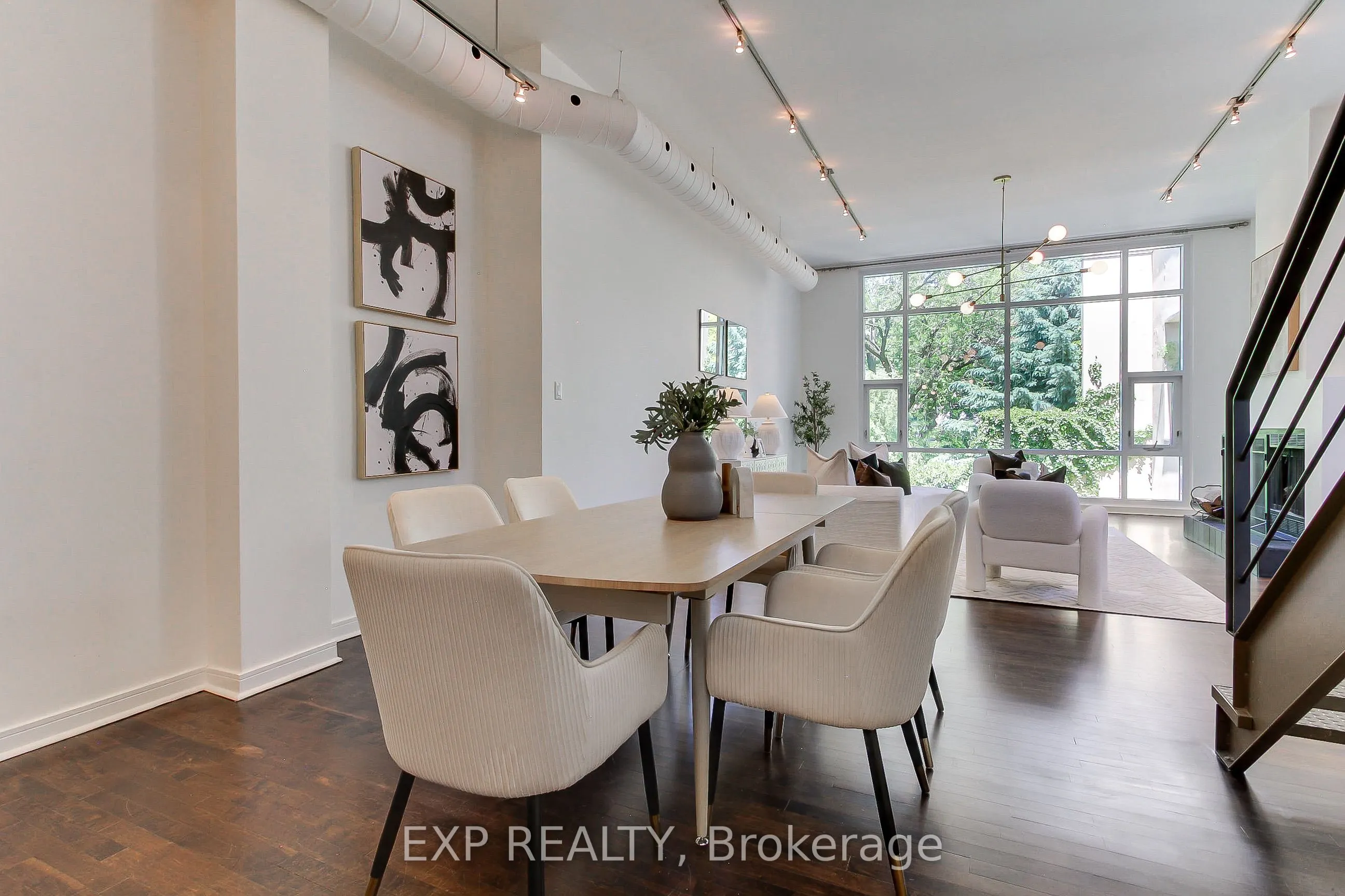 306 Sackville Street #4