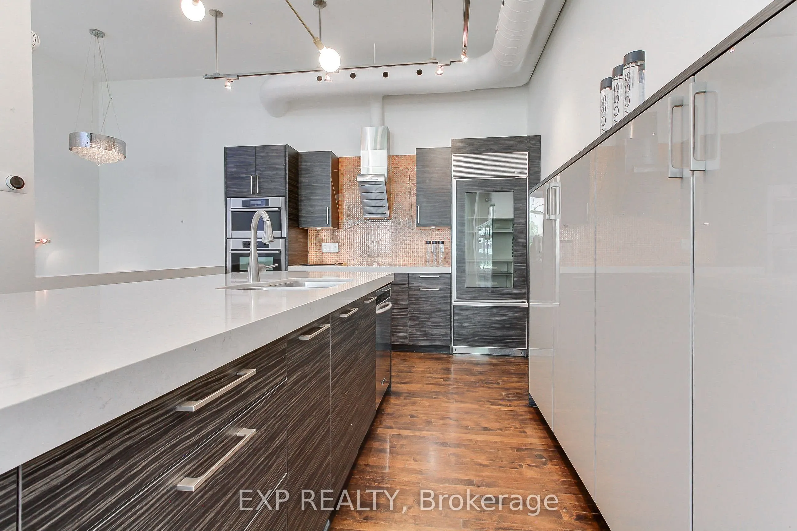 306 Sackville Street #4