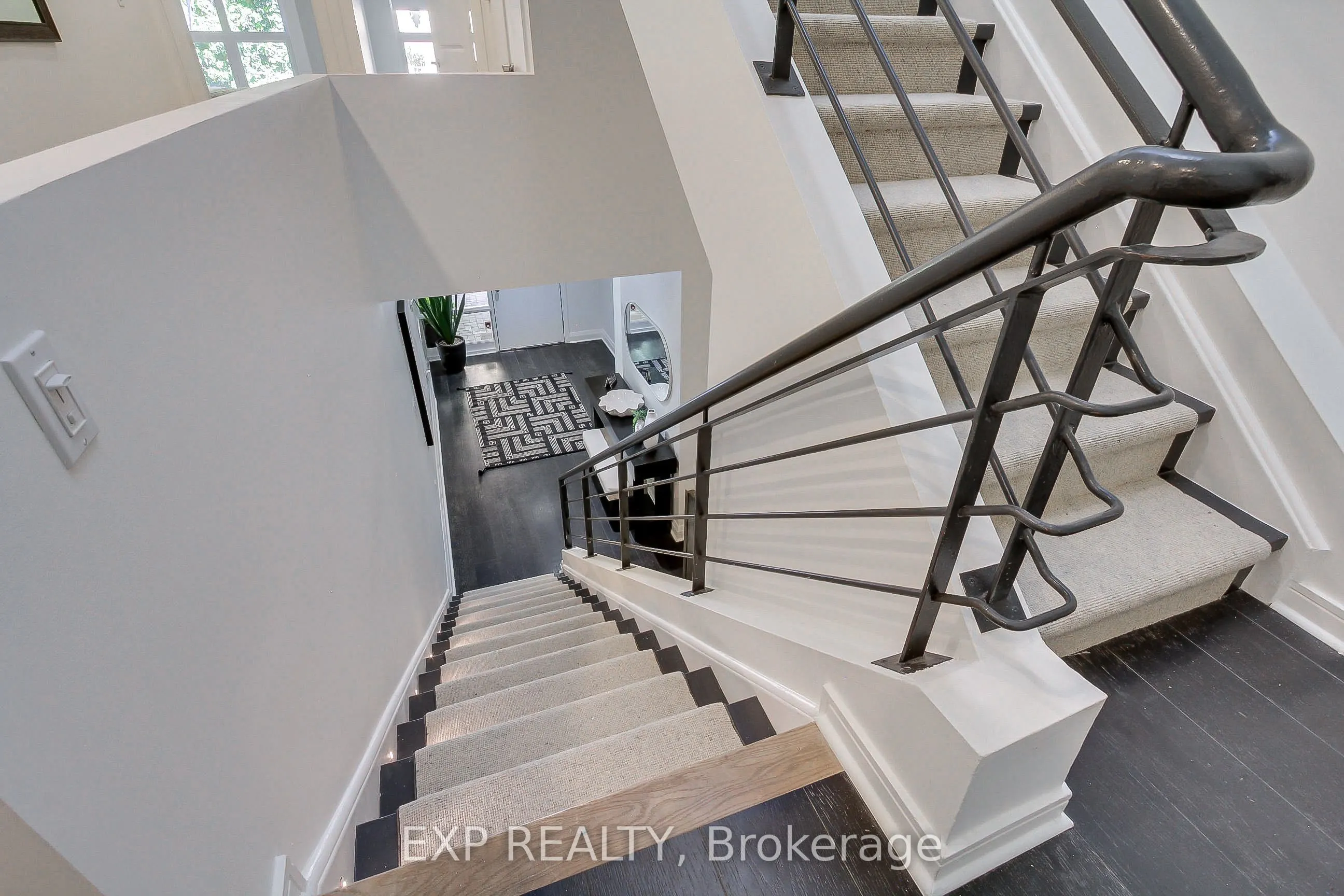 306 Sackville Street #4