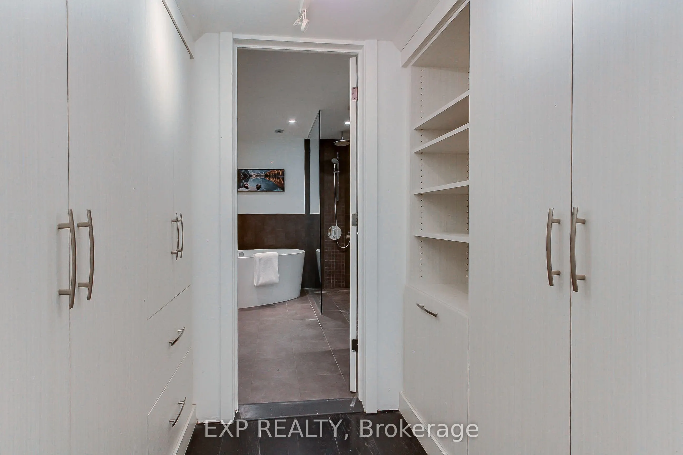 306 Sackville Street #4