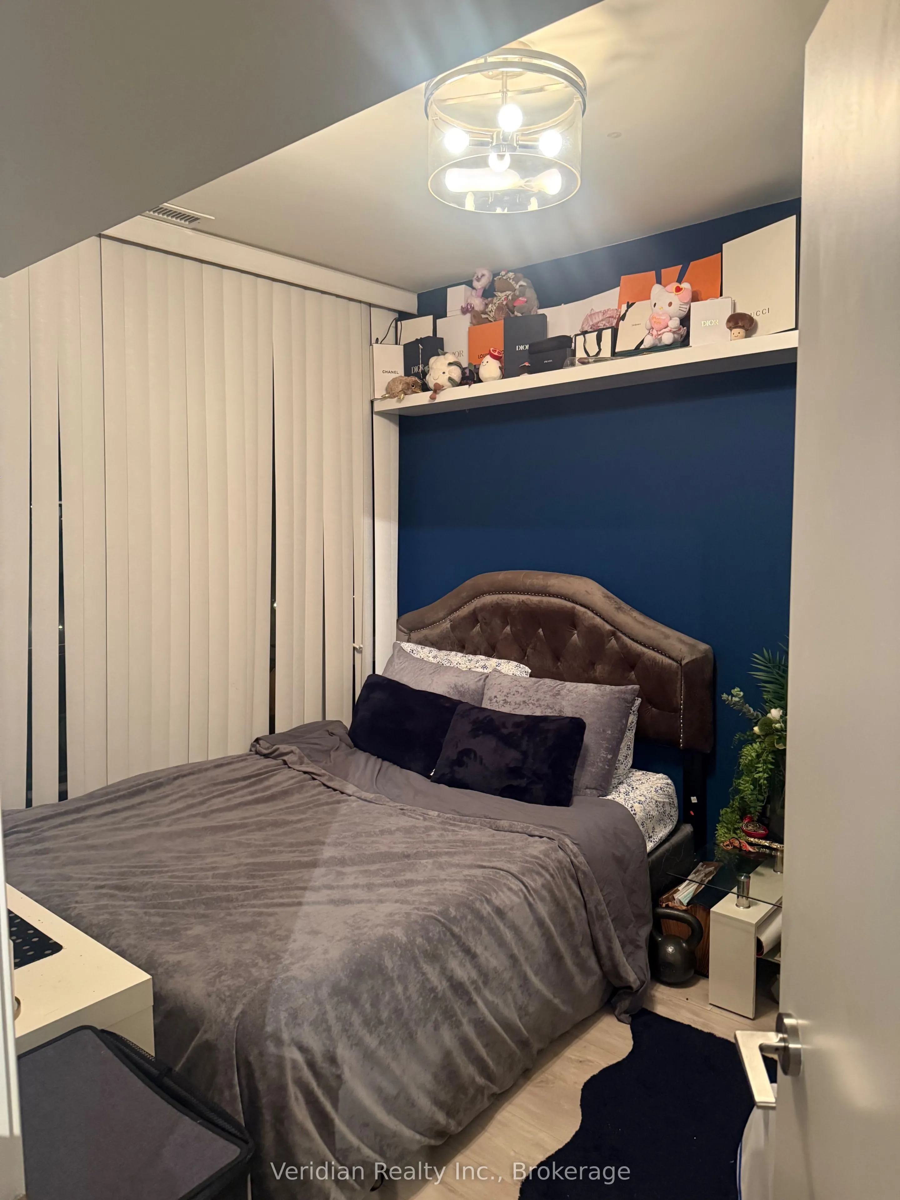 576 Front Street W #418