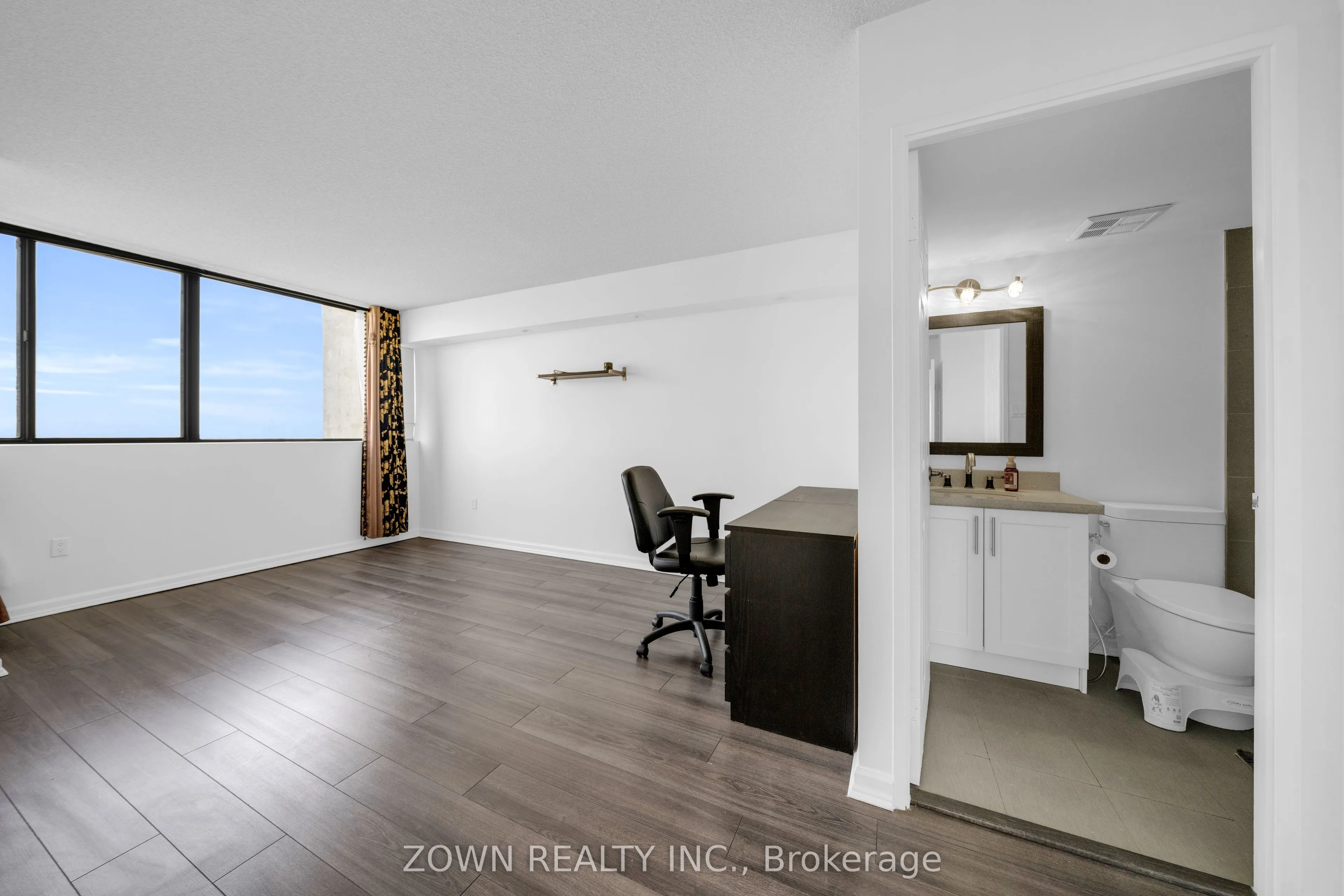 80 Antibes Drive #1207