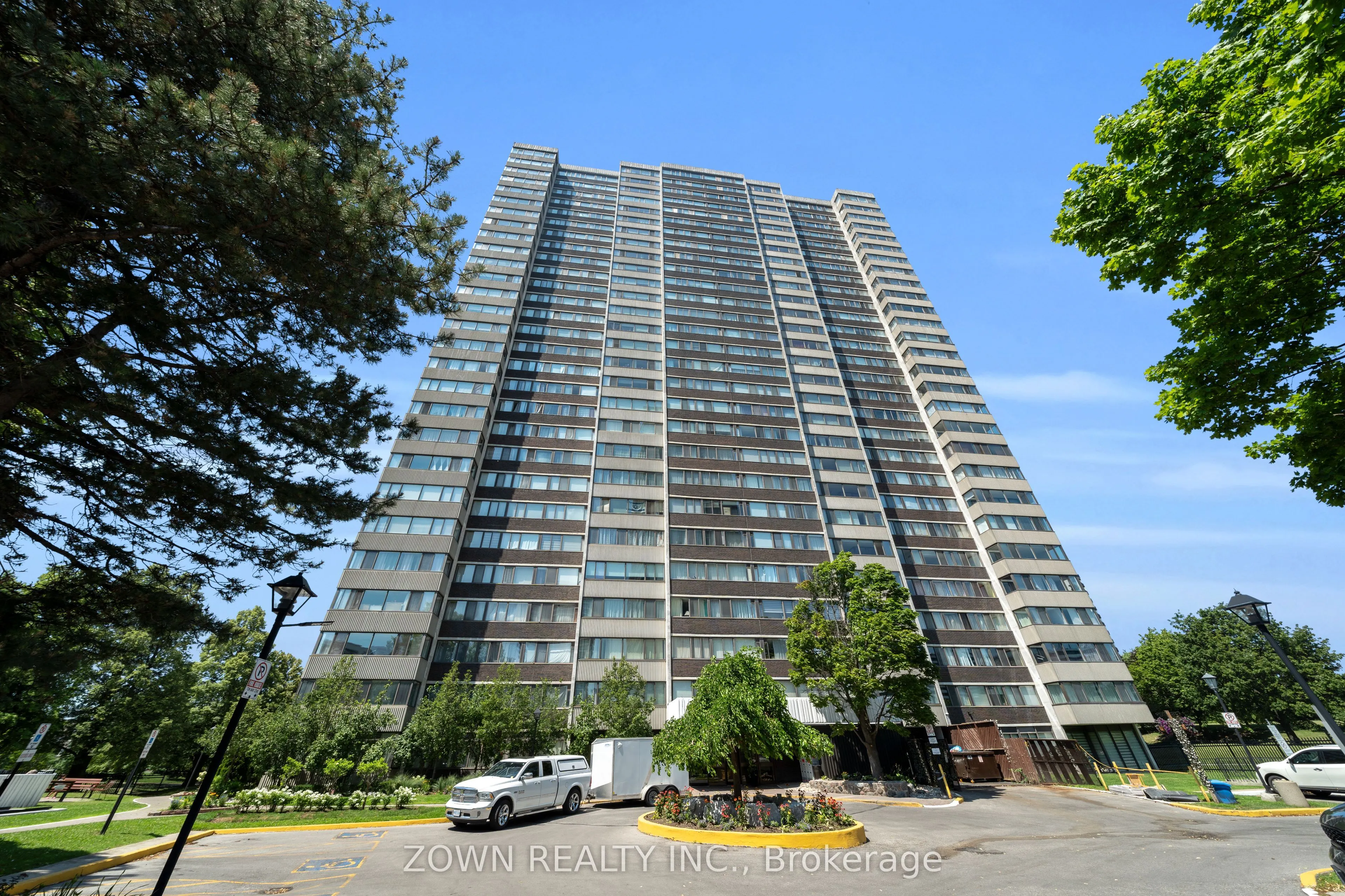 80 Antibes Drive #1207