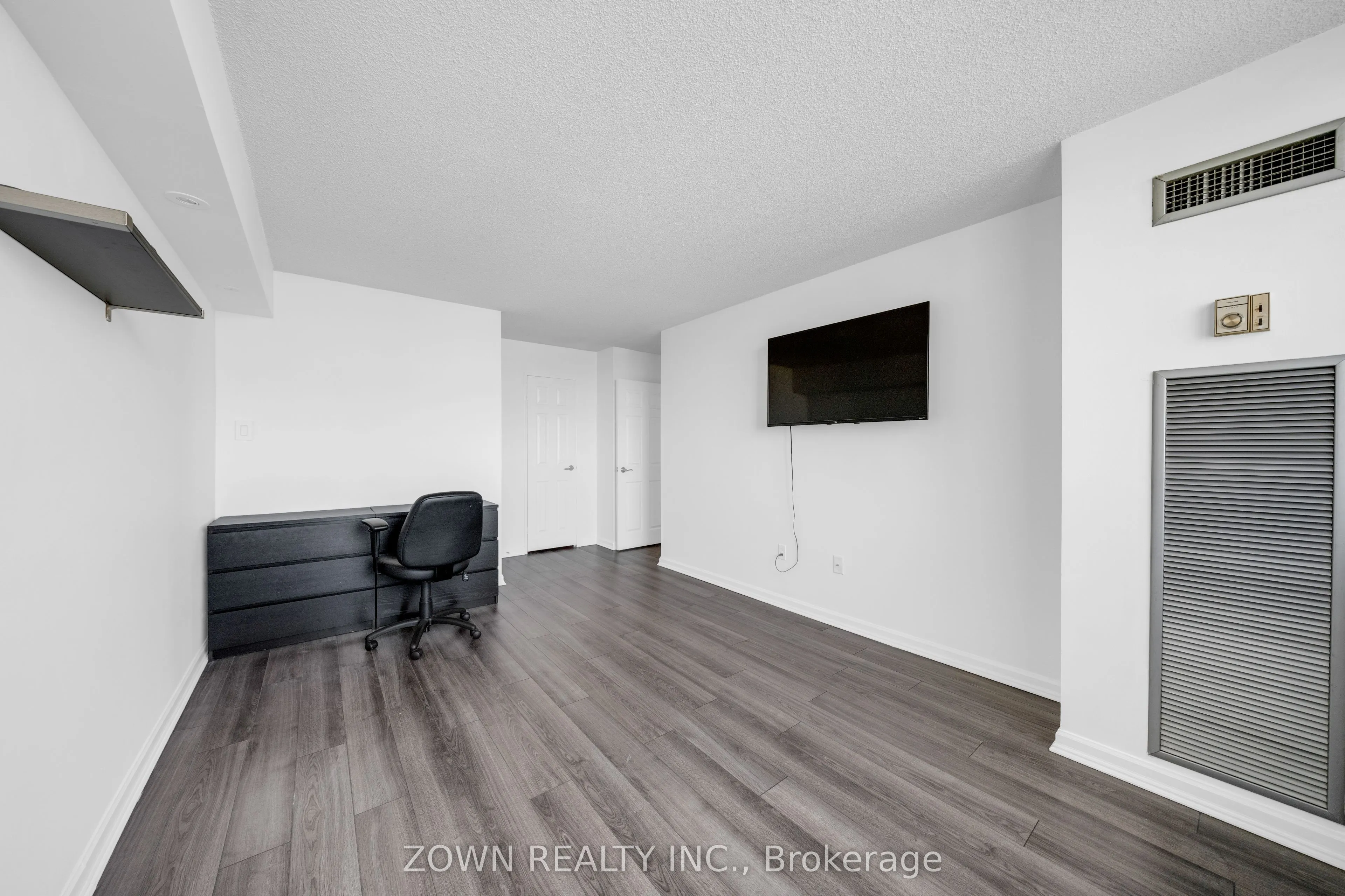 80 Antibes Drive #1207